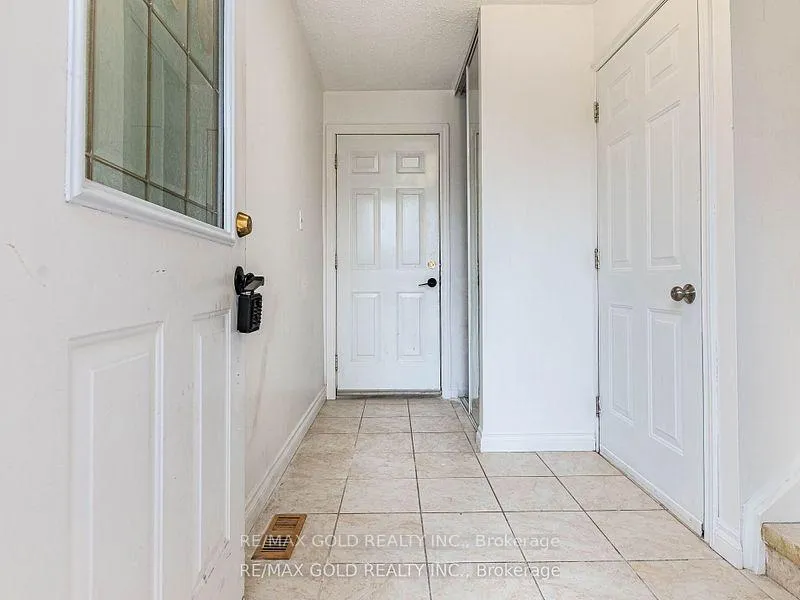 Photo 15 of 156 Gordon Drummond Avenue, Hamilton, Stoney Creek — HOMEH