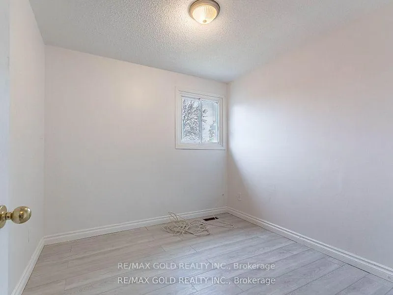 Photo 19 of 156 Gordon Drummond Avenue, Hamilton, Stoney Creek — HOMEH