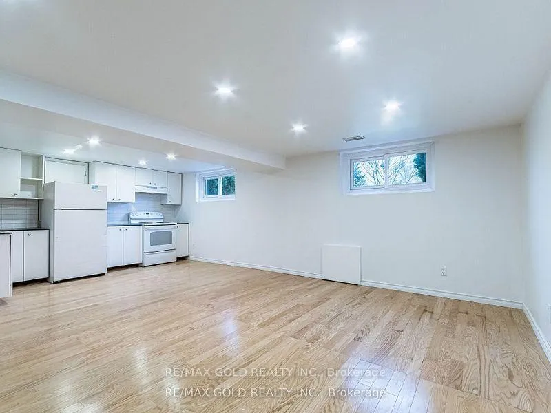 Photo 22 of 156 Gordon Drummond Avenue, Hamilton, Stoney Creek — HOMEH