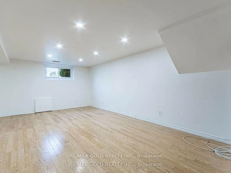 Photo 23 of 156 Gordon Drummond Avenue, Hamilton, Stoney Creek — HOMEH