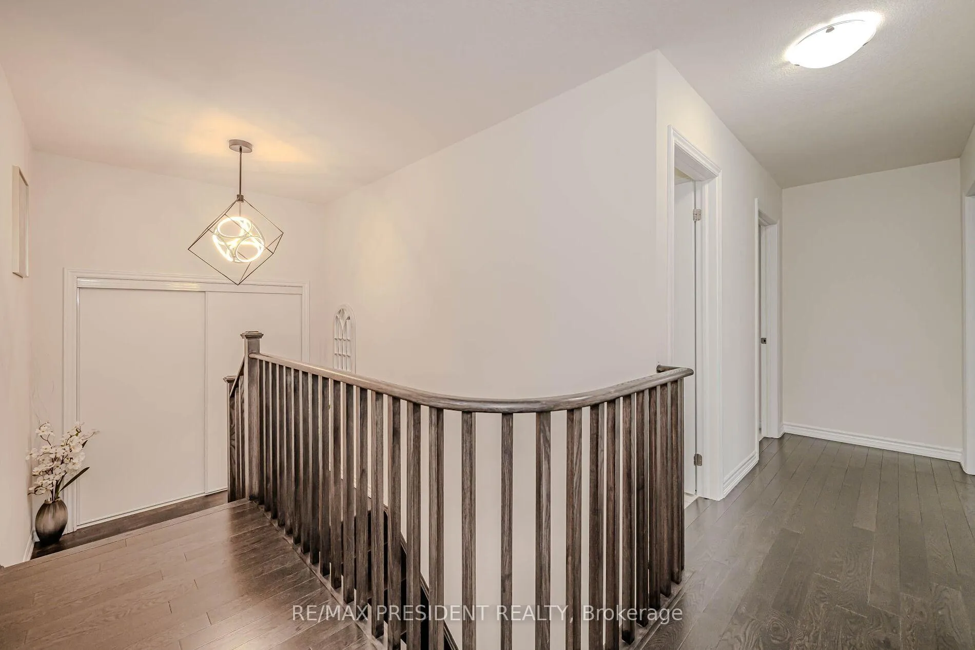 Photo 16 of 33 Rainbow Drive, Haldimand — HOMEH