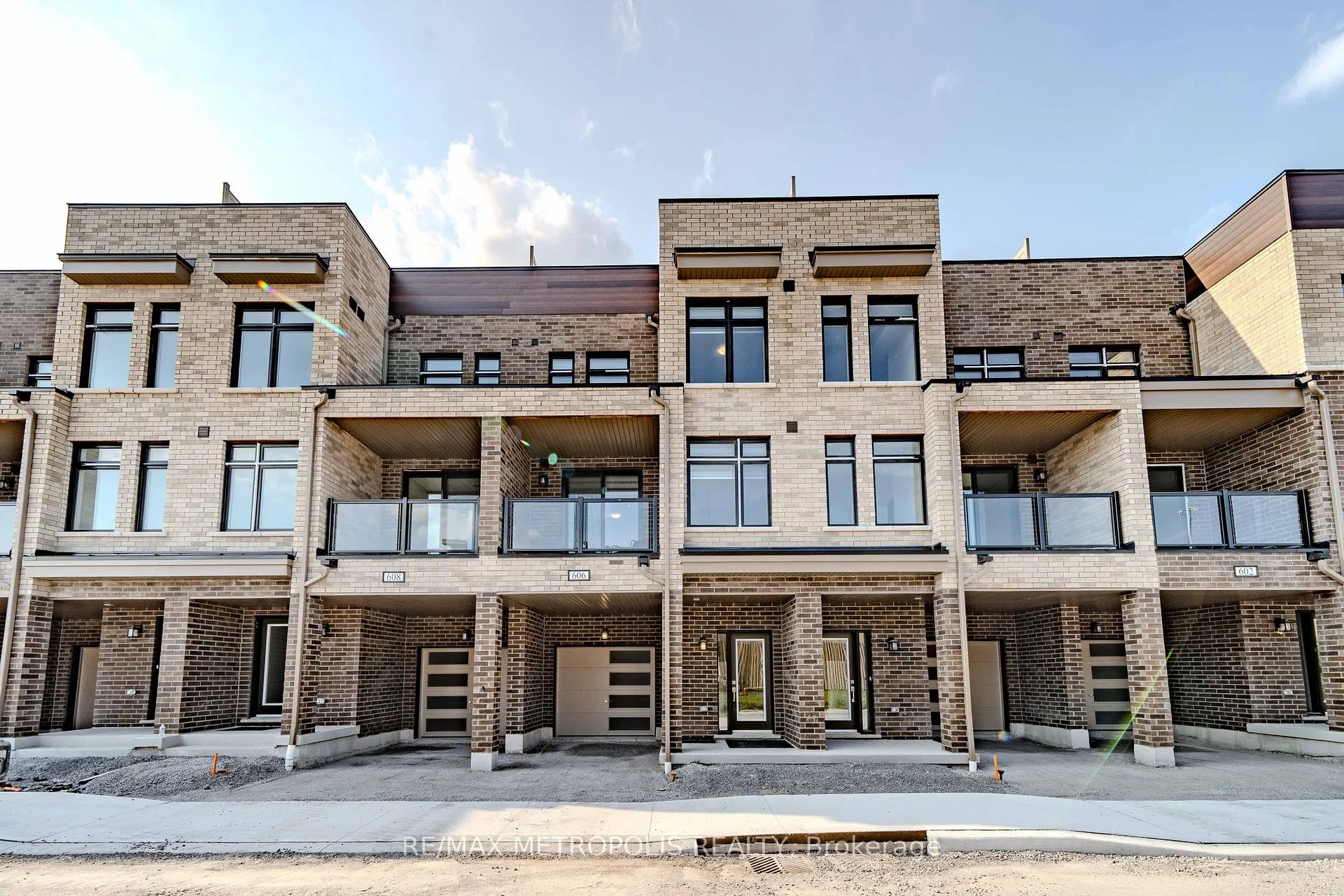 Front of Unit 606, 1865 Pickering Parkway