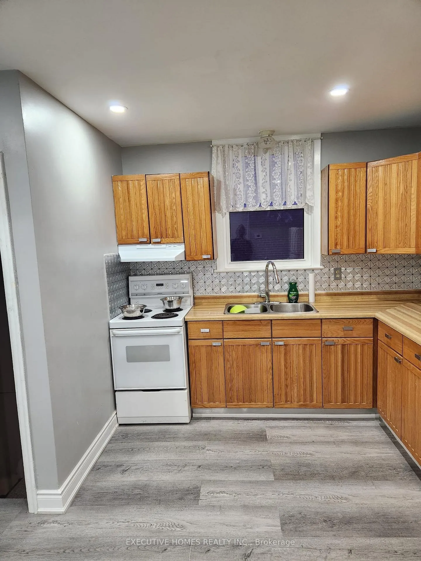 Photo 4 of 414 Sanatorium Road, Hamilton, Westcliffe — HOMEH