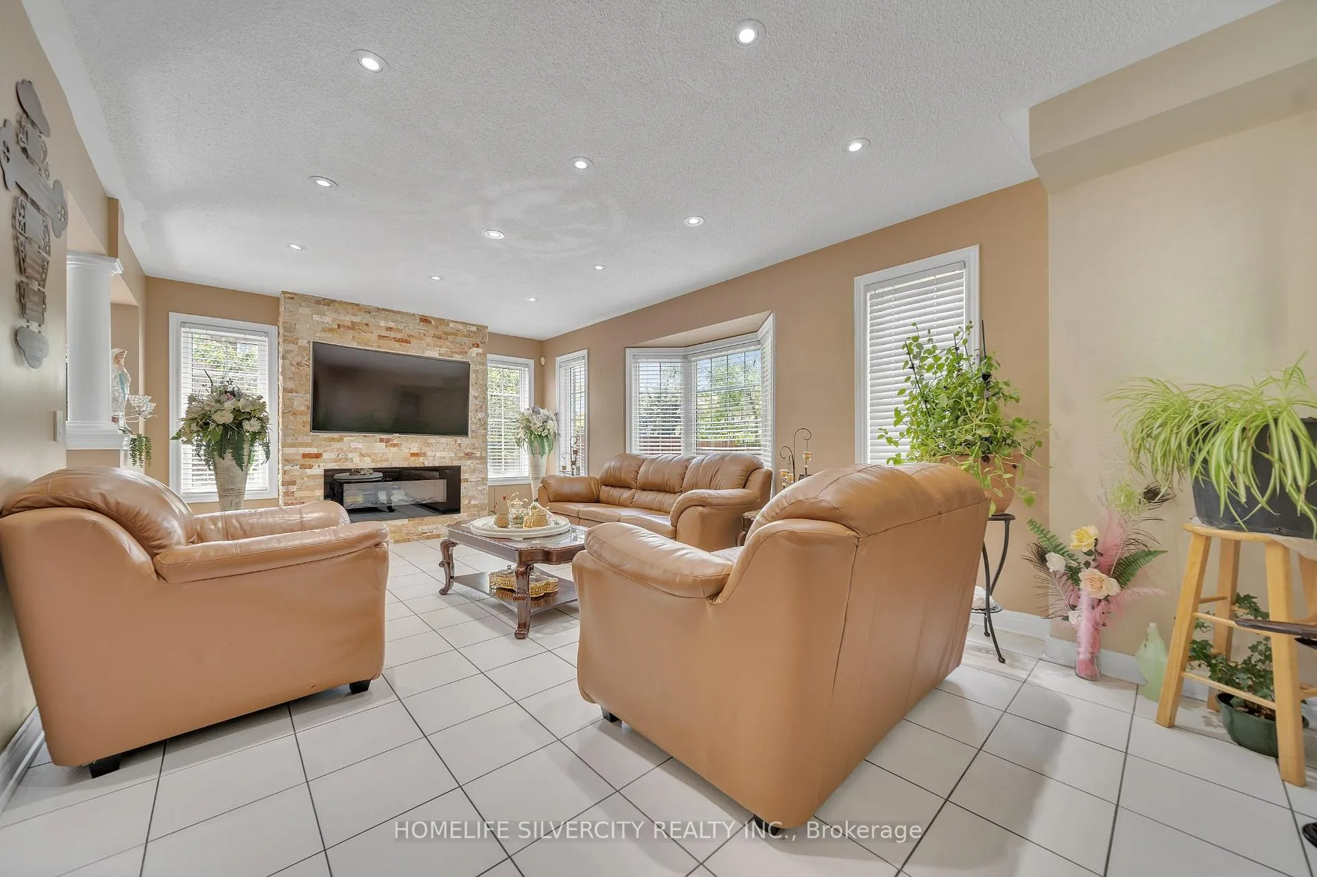 Photo 7 of 7 Westbrook Avenue, Brampton, Bram East — HOMEH