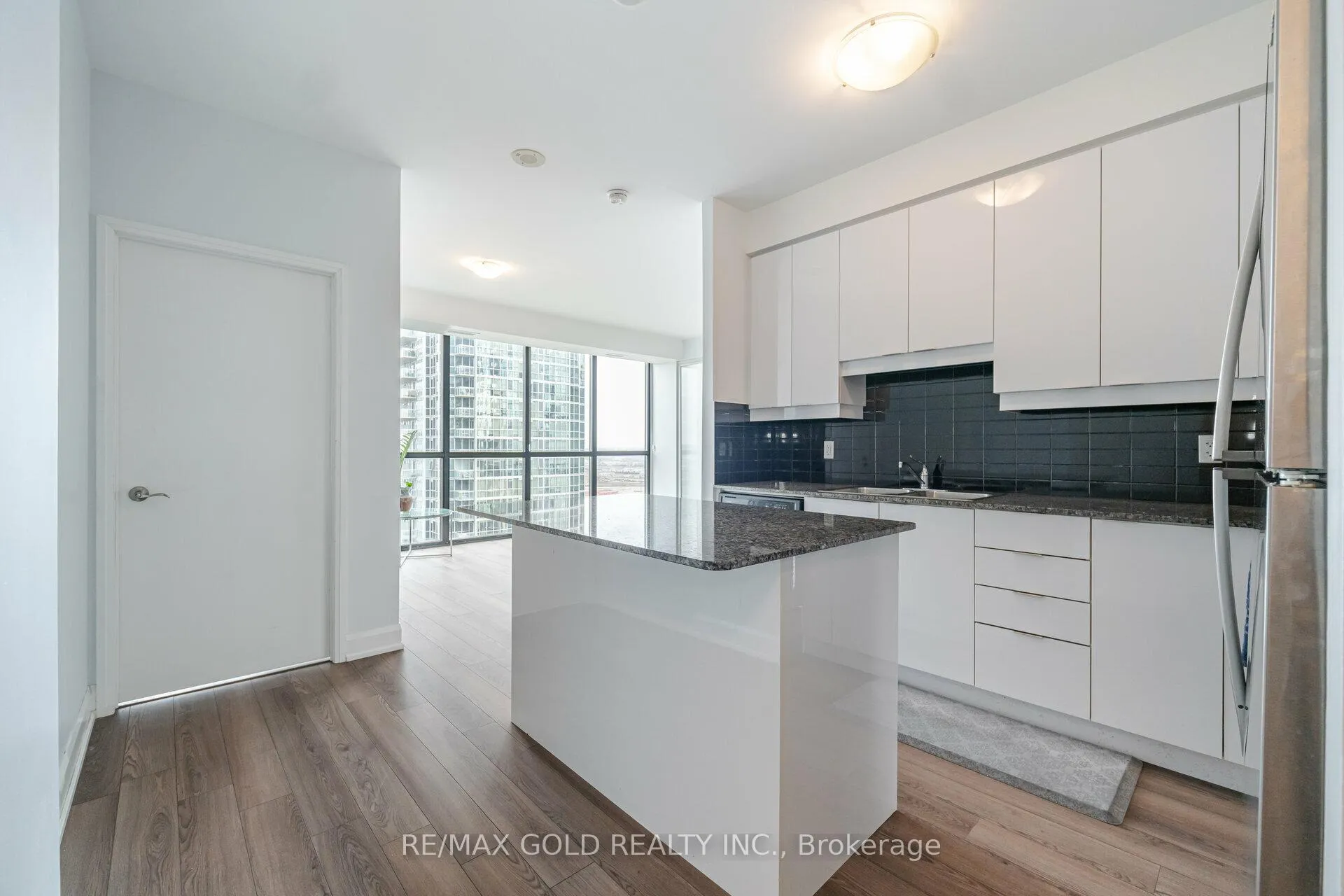 Photo 10 of Unit 1909, 2910 Highway 7 Road, Vaughan, Concord — HOMEH