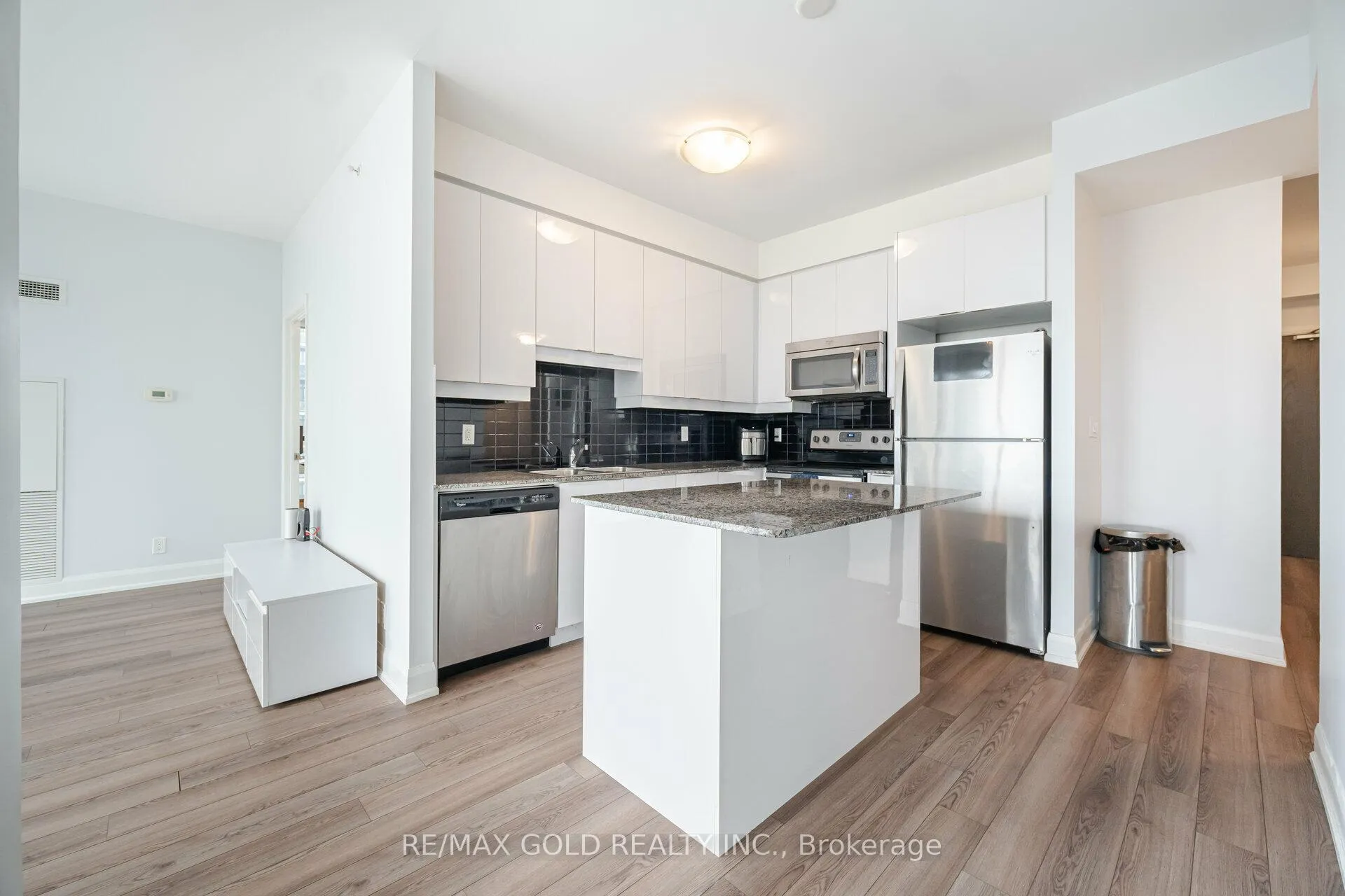 Photo 11 of Unit 1909, 2910 Highway 7 Road, Vaughan, Concord — HOMEH