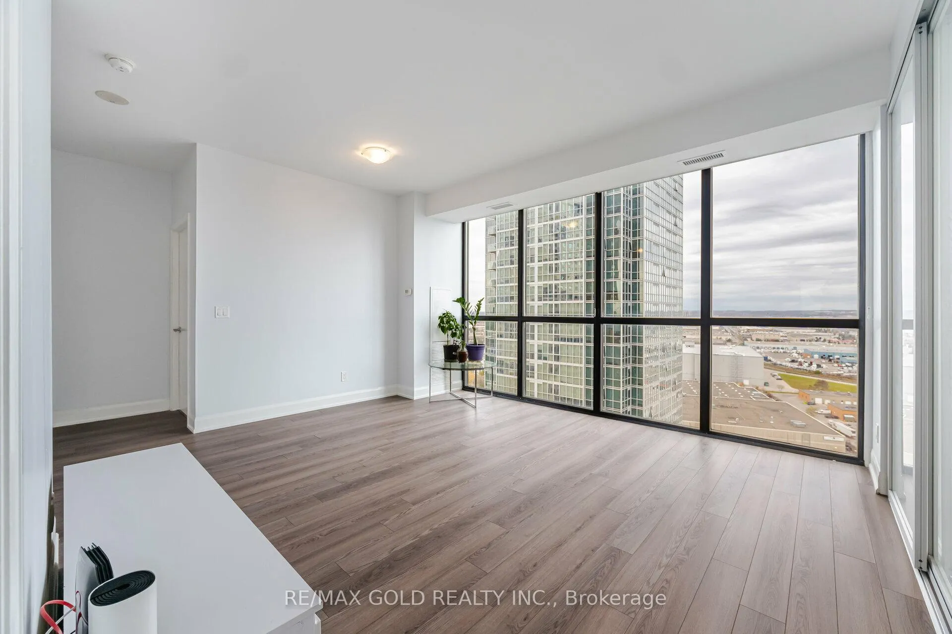 Photo 18 of Unit 1909, 2910 Highway 7 Road, Vaughan, Concord — HOMEH