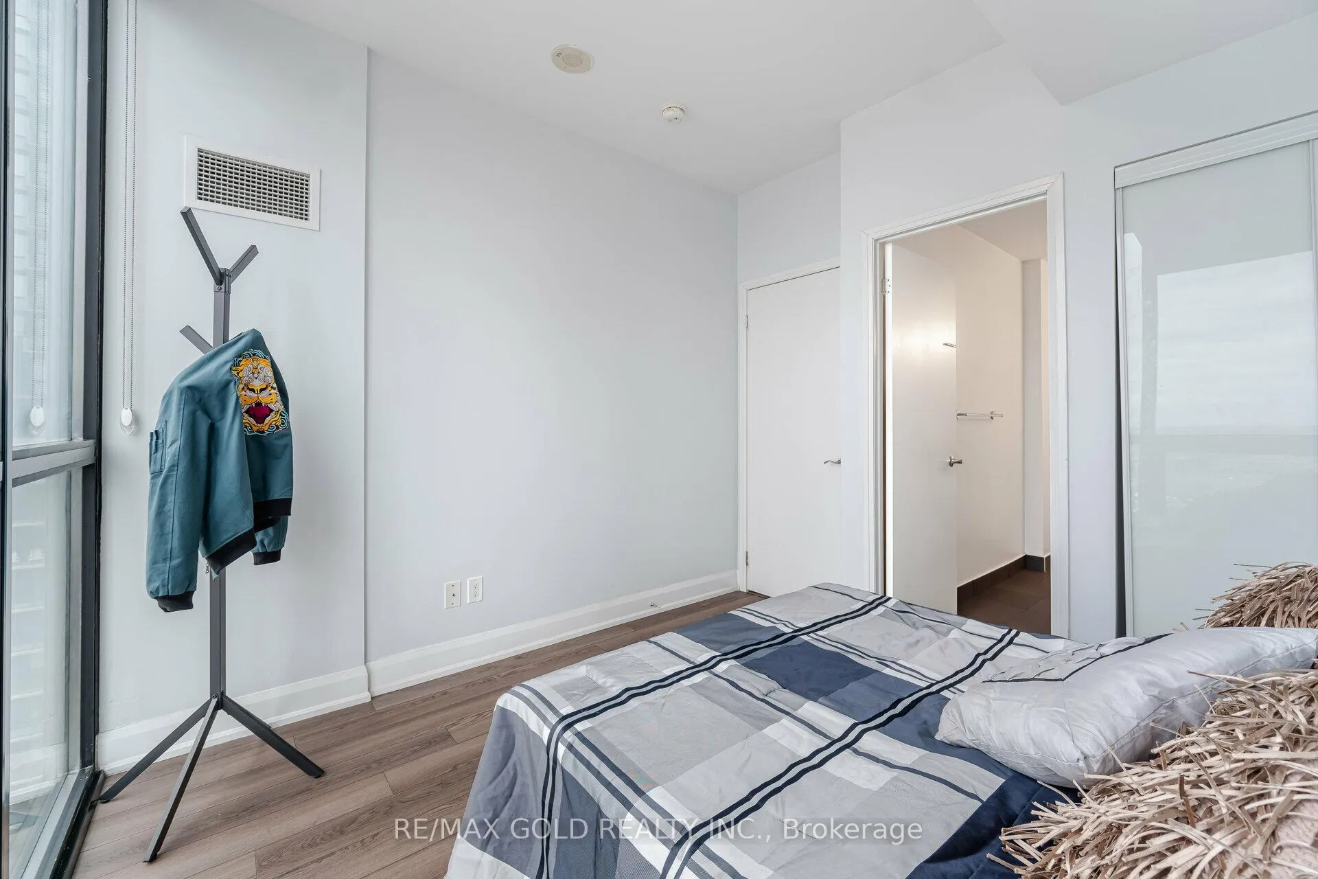 Photo 23 of Unit 1909, 2910 Highway 7 Road, Vaughan, Concord — HOMEH