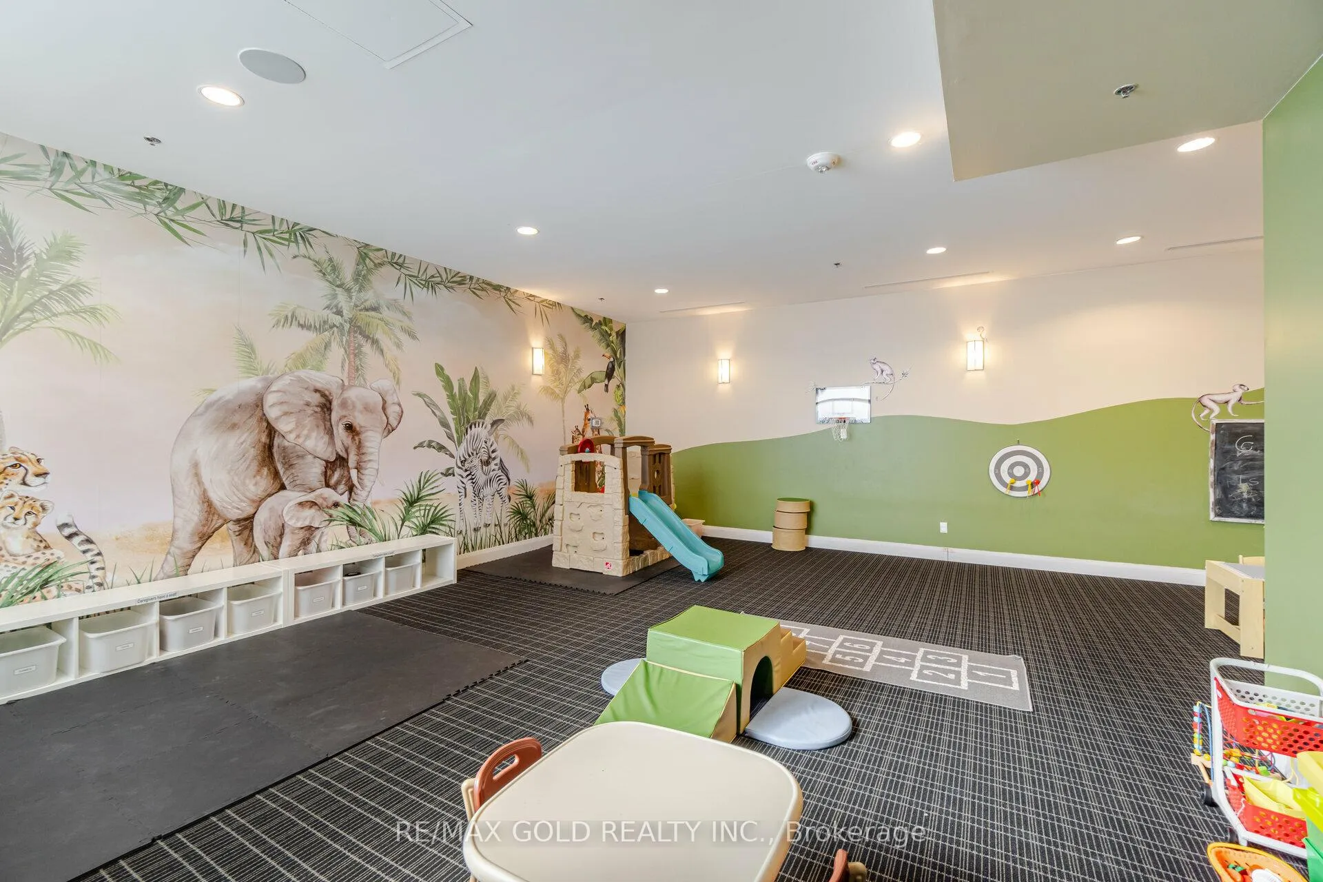 Photo 28 of Unit 1909, 2910 Highway 7 Road, Vaughan, Concord — HOMEH