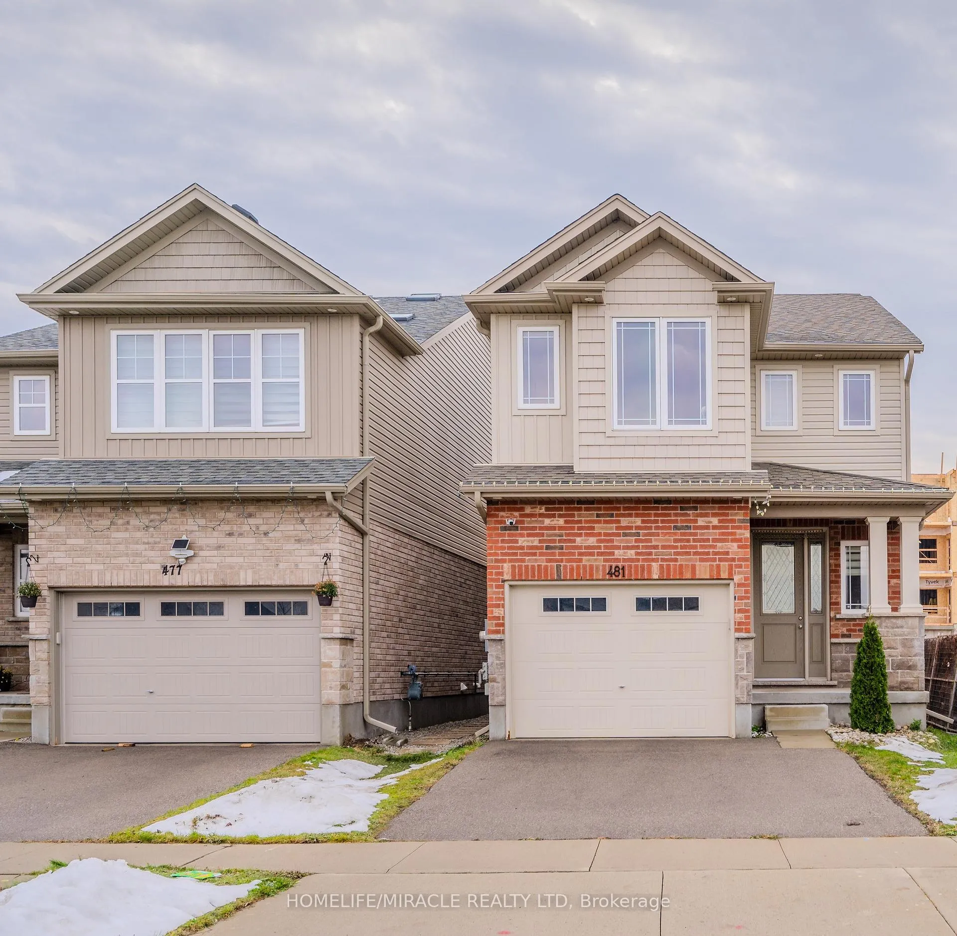 Photo 2 of 481 Rivertrail Avenue, Kitchener — HOMEH