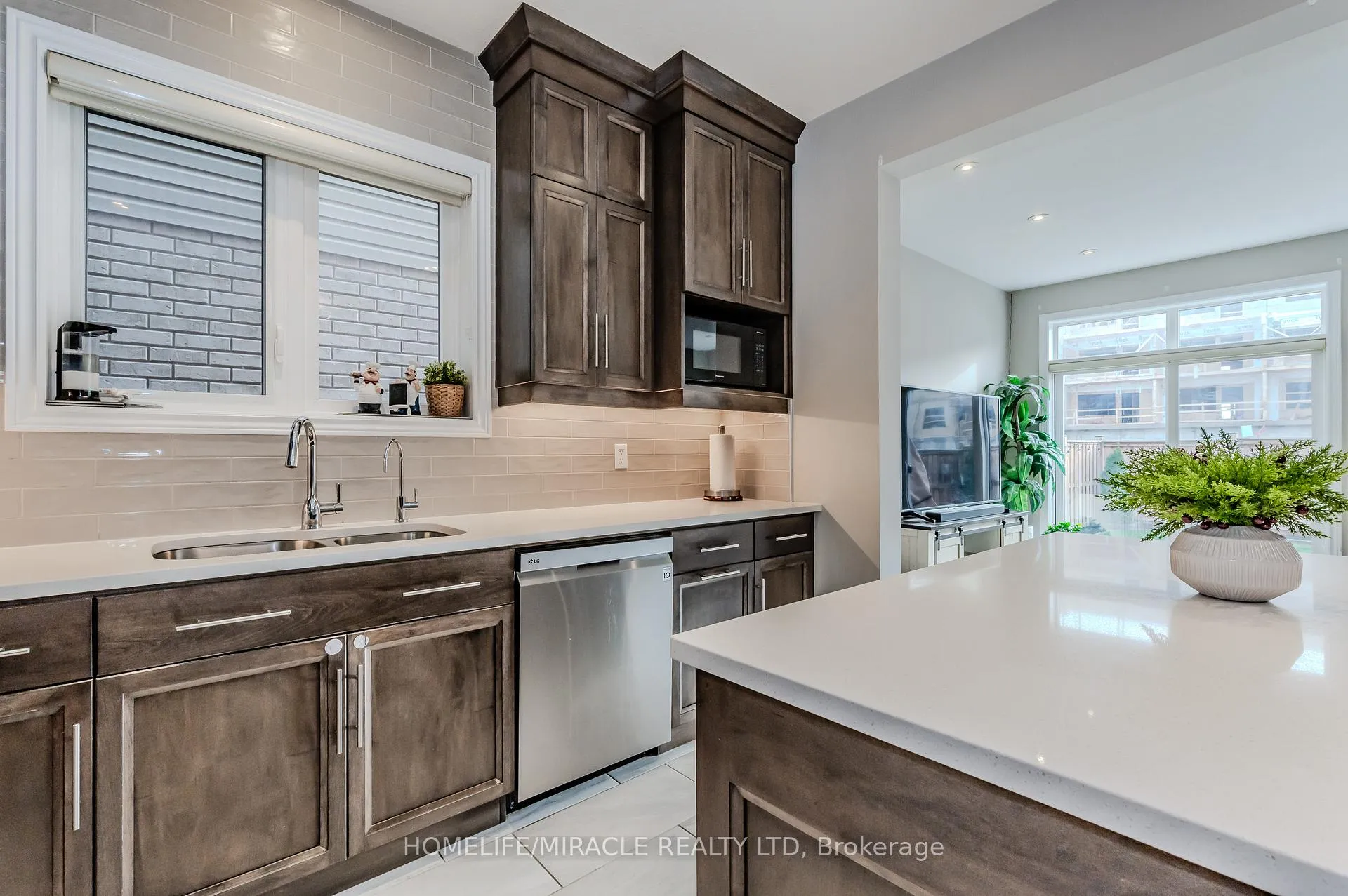 Photo 12 of 481 Rivertrail Avenue, Kitchener — HOMEH