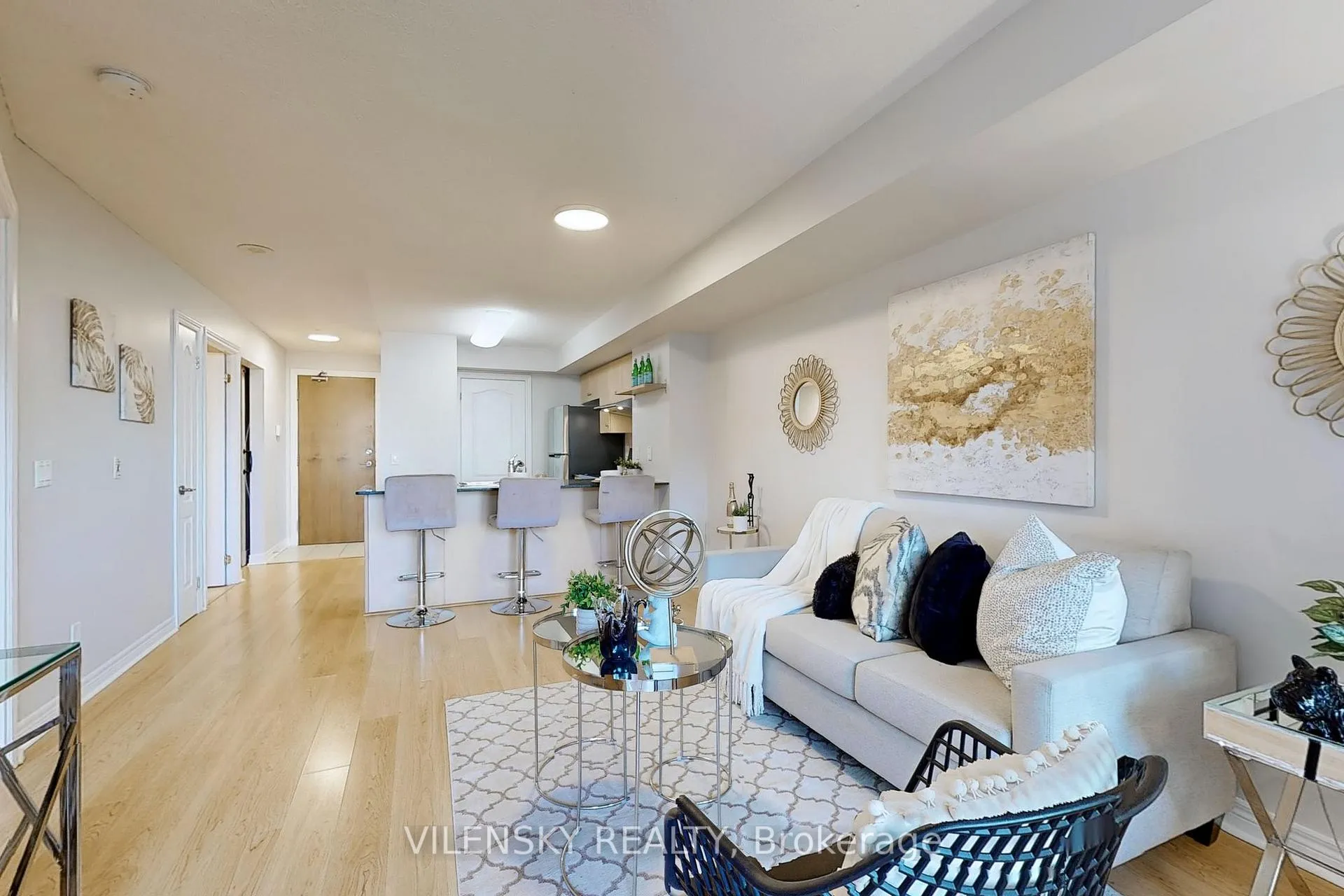Photo 8 of Unit 309, 50 Disera Drive, Vaughan, Beverley Glen — HOMEH