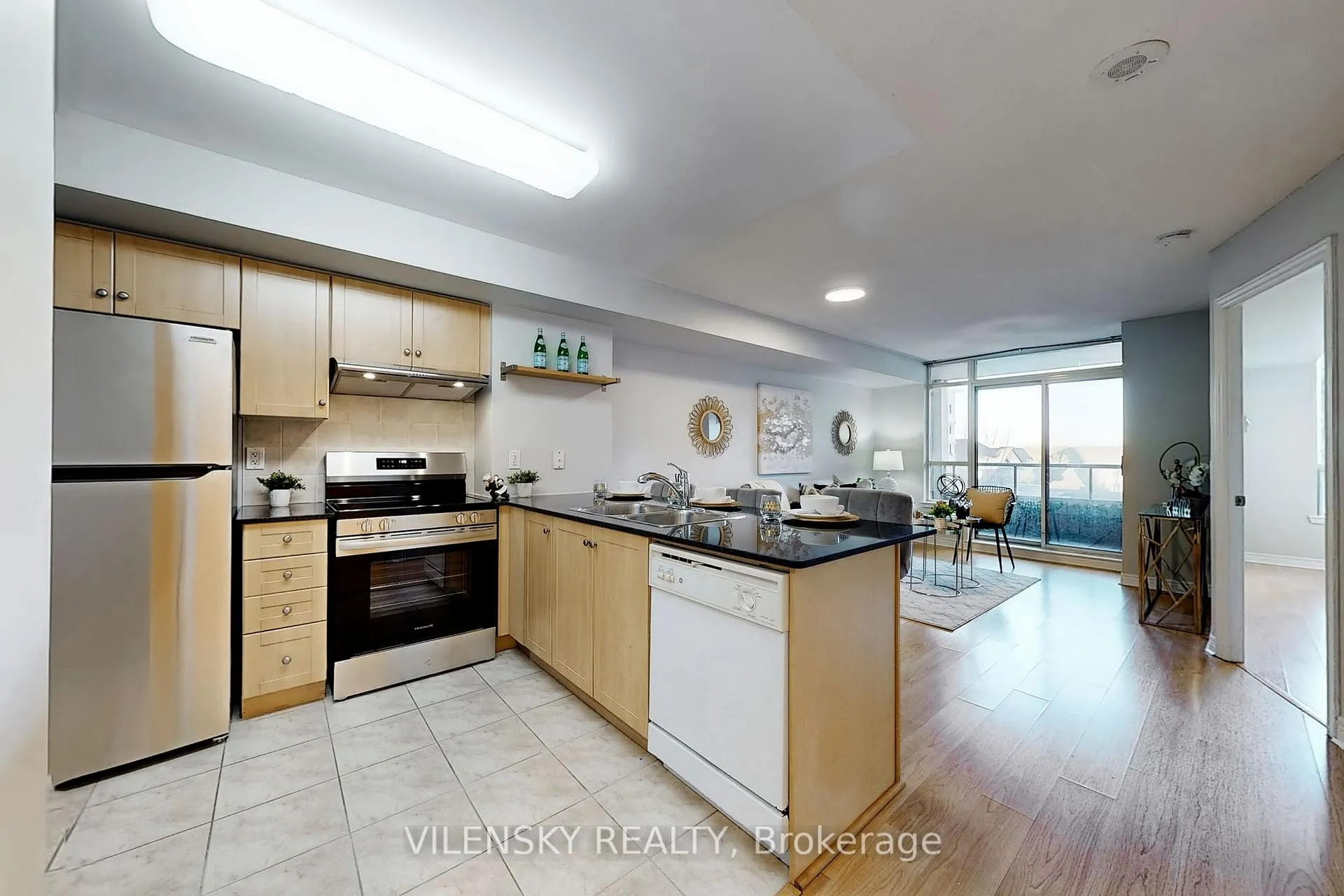 Photo 11 of Unit 309, 50 Disera Drive, Vaughan, Beverley Glen — HOMEH
