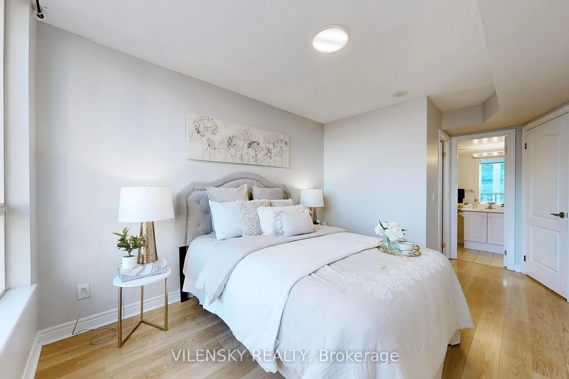Photo 15 of Unit 309, 50 Disera Drive, Vaughan, Beverley Glen — HOMEH