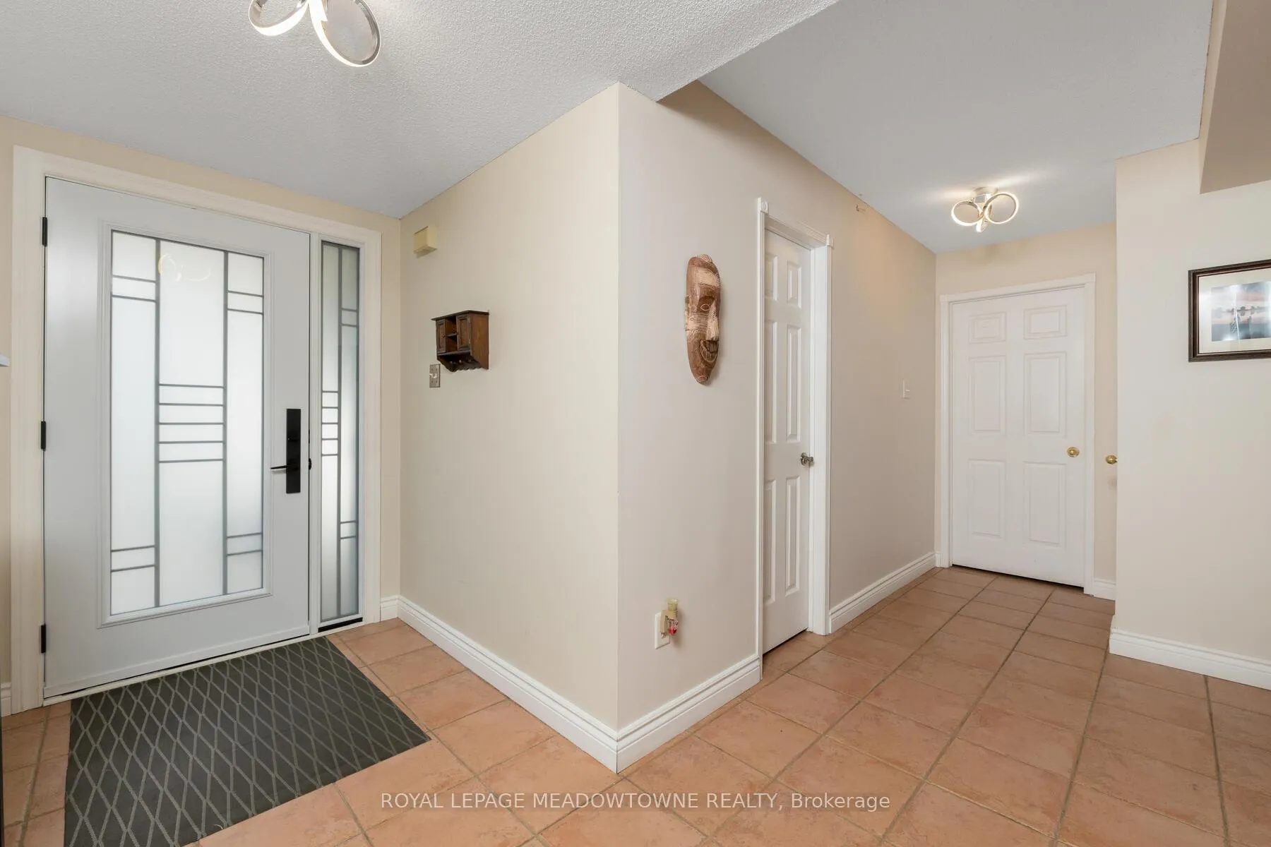 Photo 3 of 143 Porchlight Road, Brampton, Fletcher's Creek Village — HOMEH