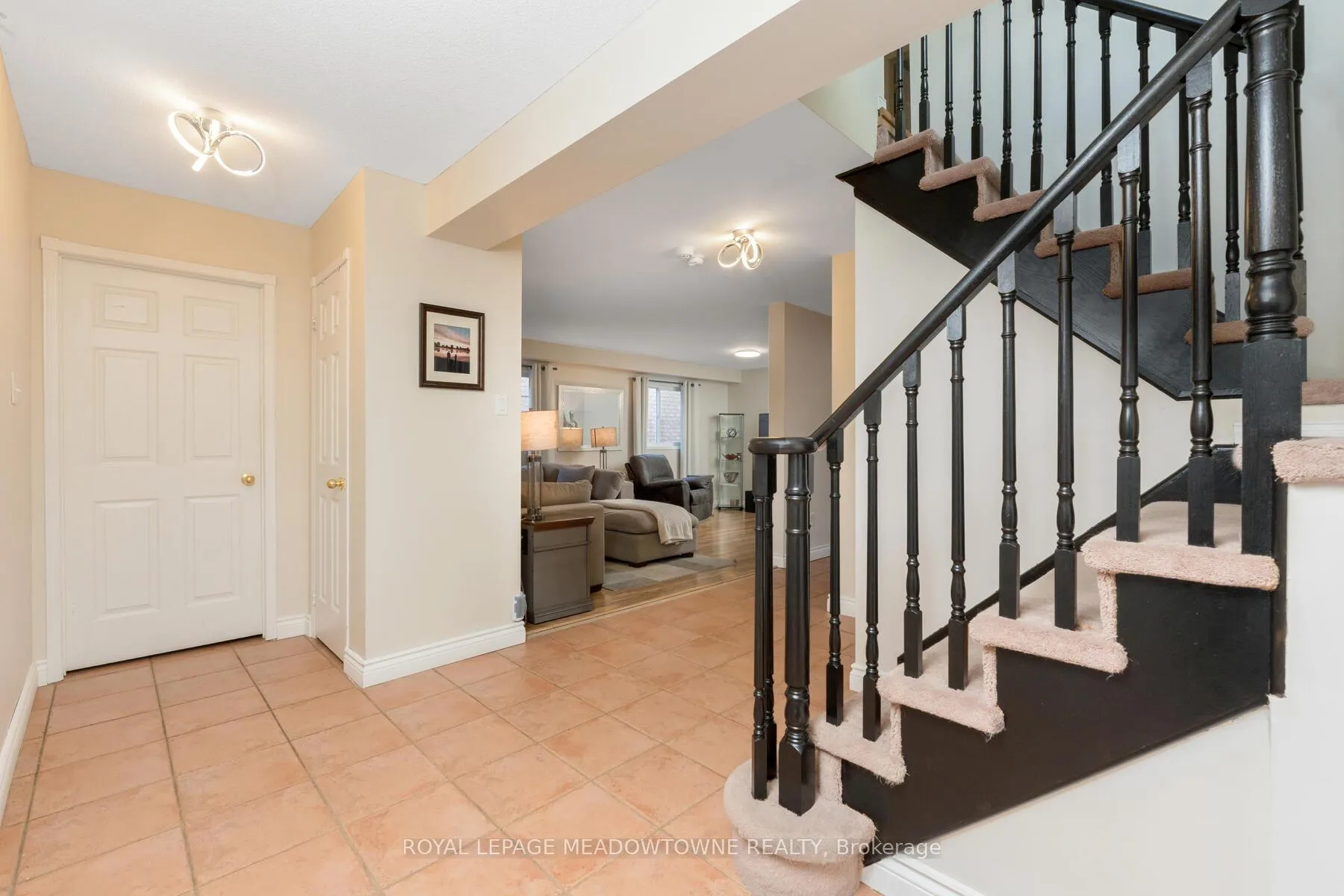 Photo 4 of 143 Porchlight Road, Brampton, Fletcher's Creek Village — HOMEH