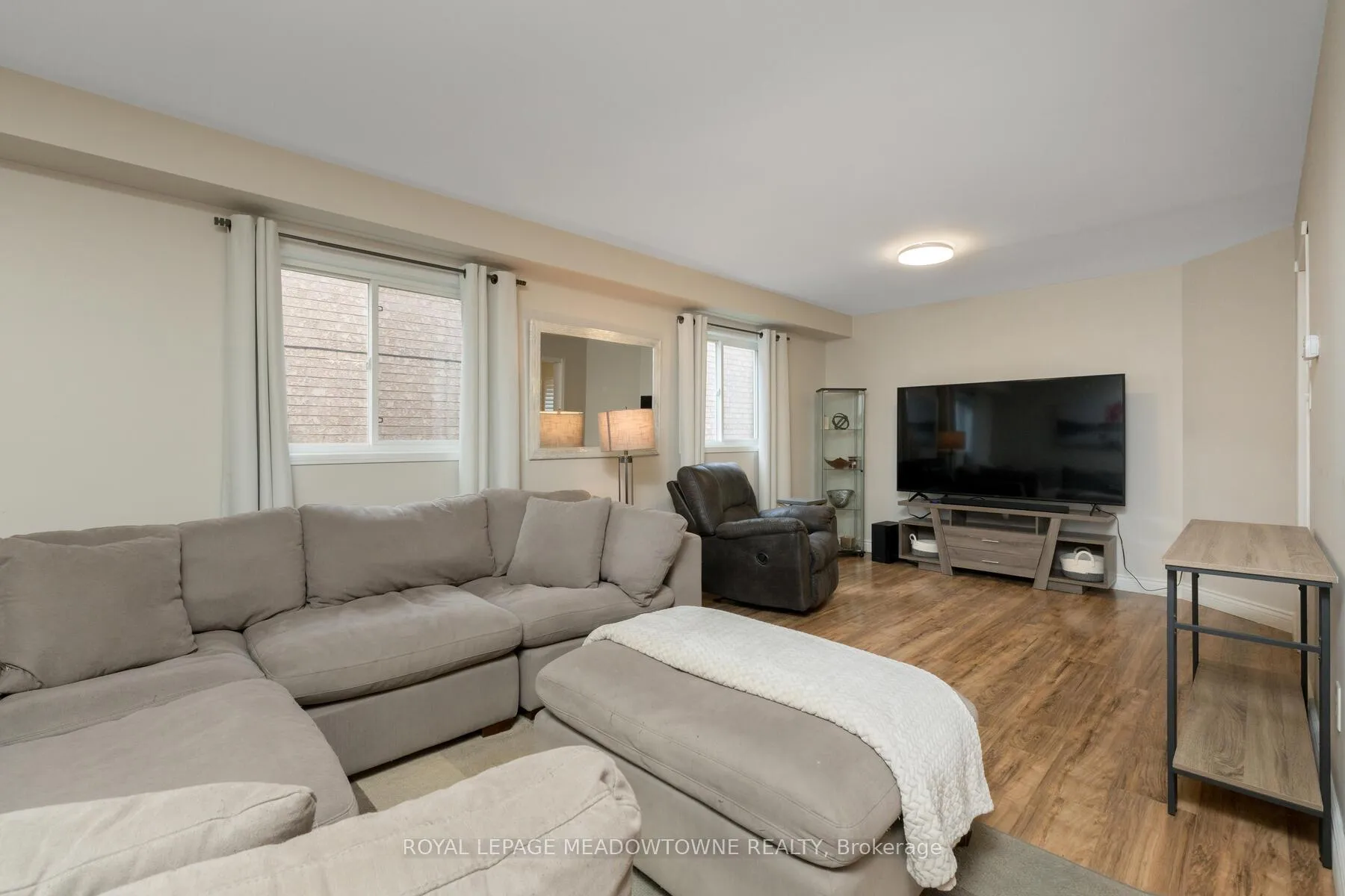 Photo 5 of 143 Porchlight Road, Brampton, Fletcher's Creek Village — HOMEH