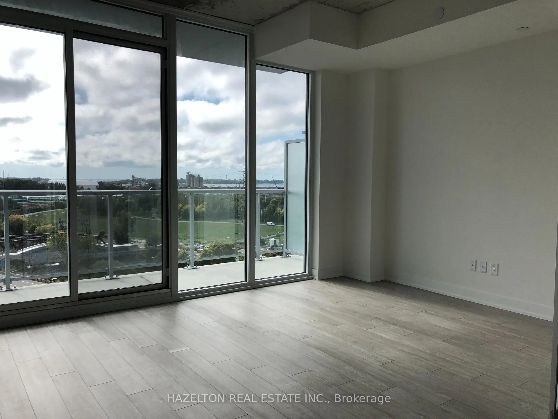 Photo 9 of Unit 815, 15 Baseball Place, Toronto, South Riverdale — HOMEH