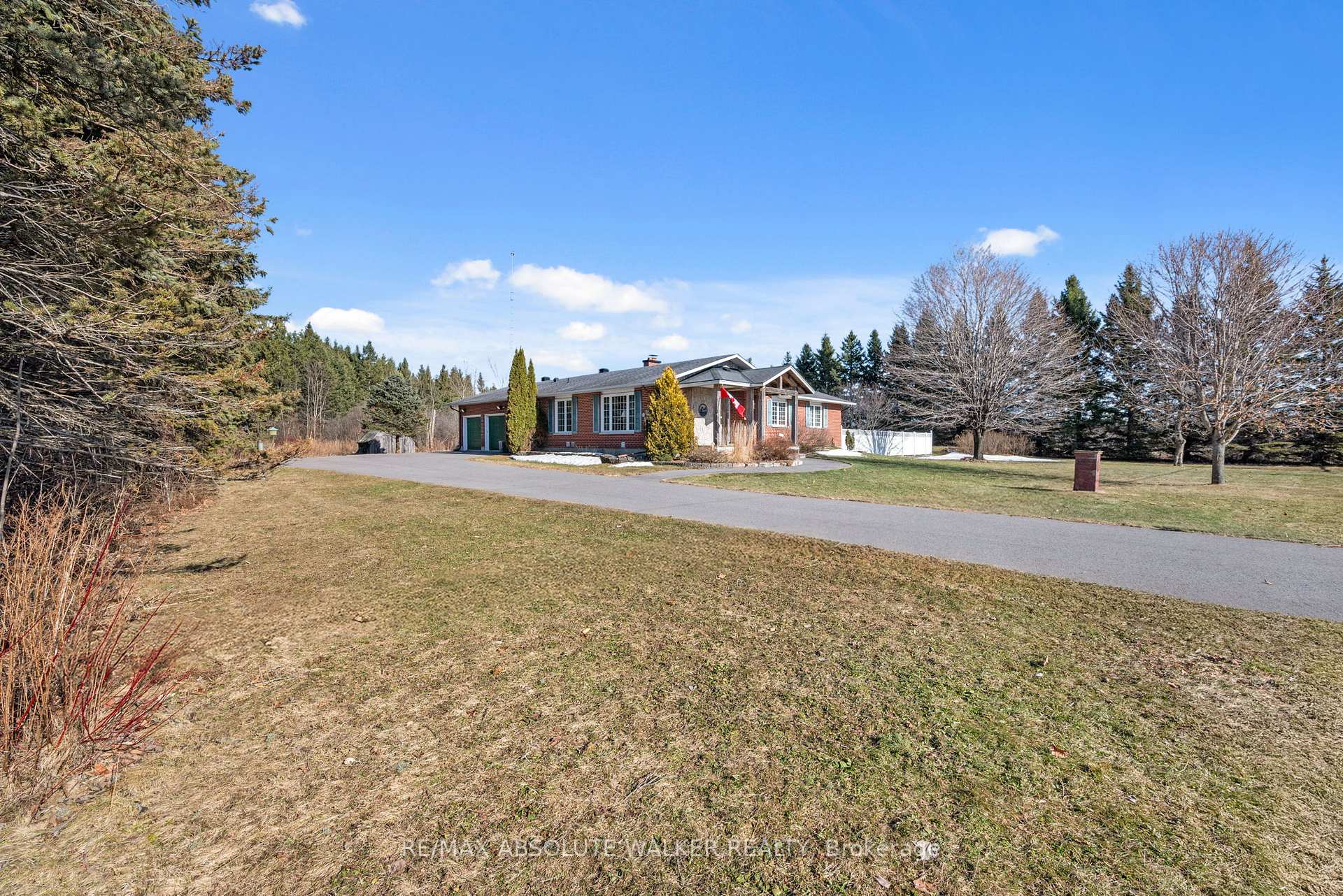 Photo 2 of 5079 Downey Road, Ottawa, Riverside South — HOMEH