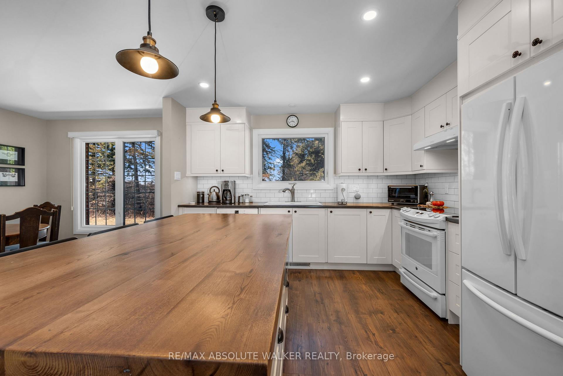 Photo 11 of 5079 Downey Road, Ottawa, Riverside South — HOMEH