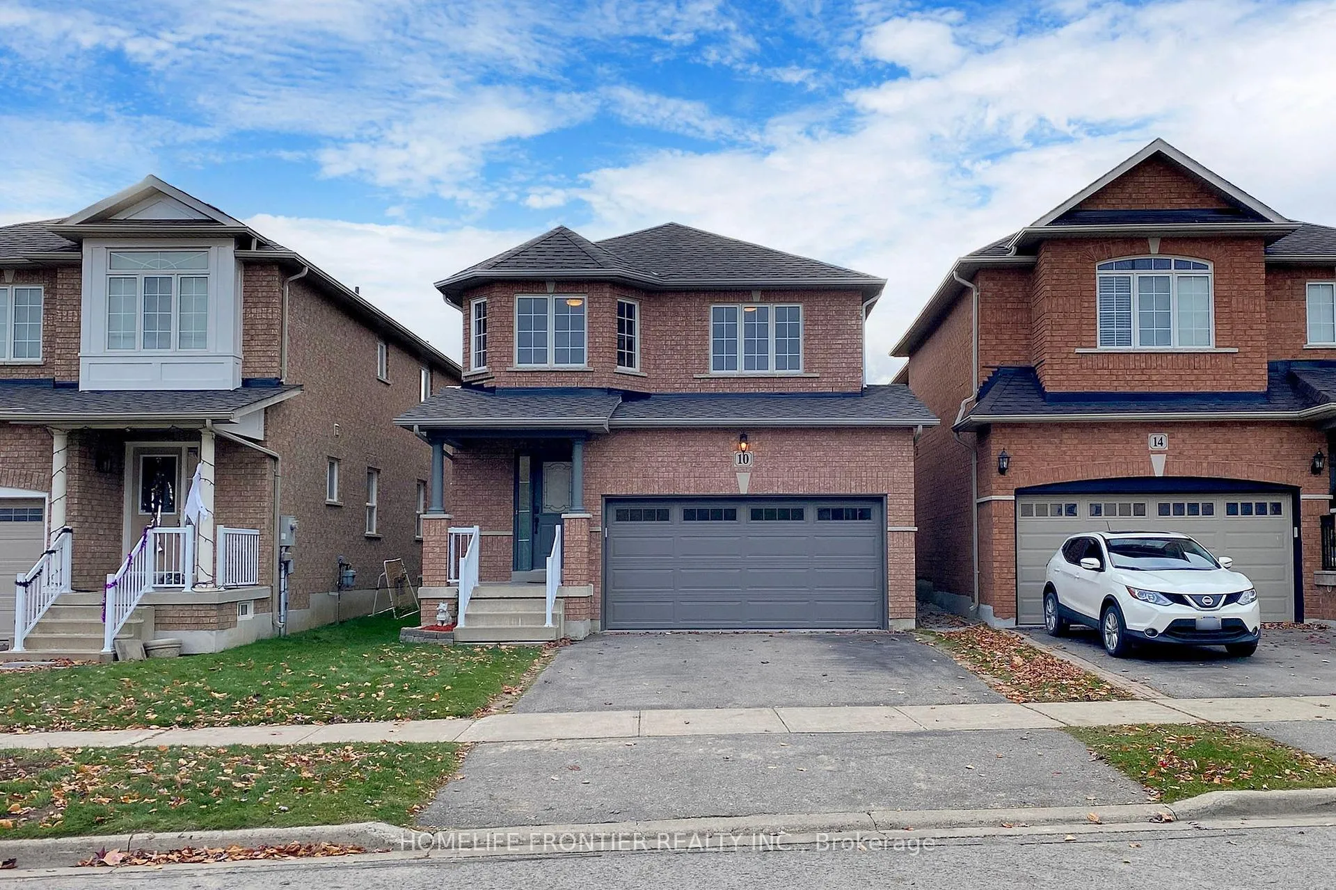 Photo 1 of 10 Delattaye Avenue, Aurora, Bayview Northeast — HOMEH