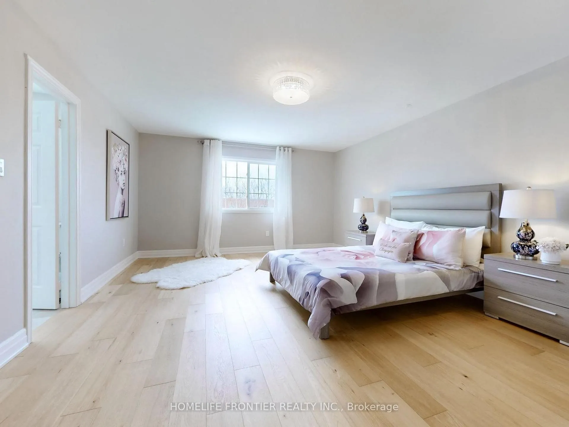 Photo 15 of 10 Delattaye Avenue, Aurora, Bayview Northeast — HOMEH
