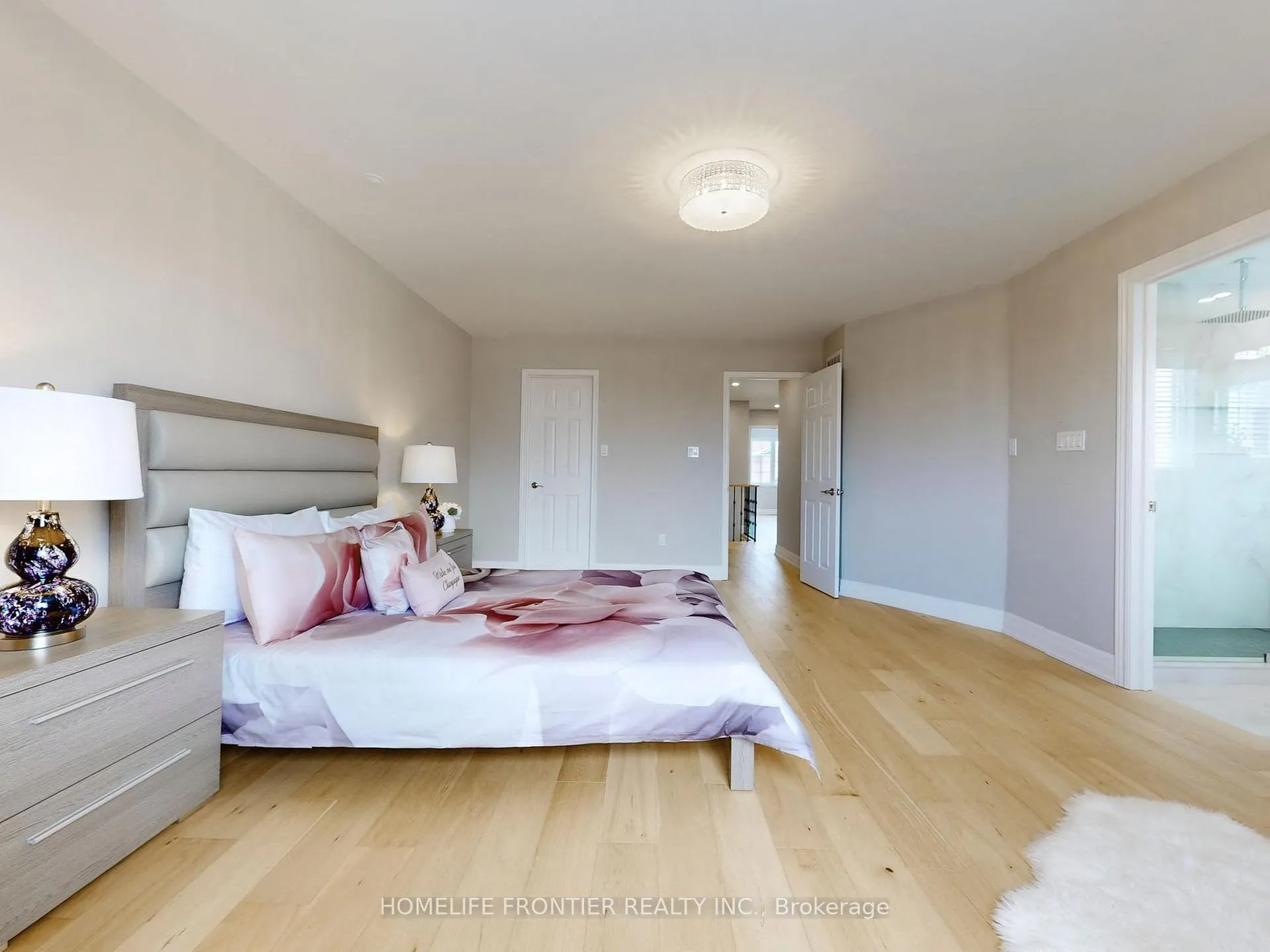 Photo 17 of 10 Delattaye Avenue, Aurora, Bayview Northeast — HOMEH