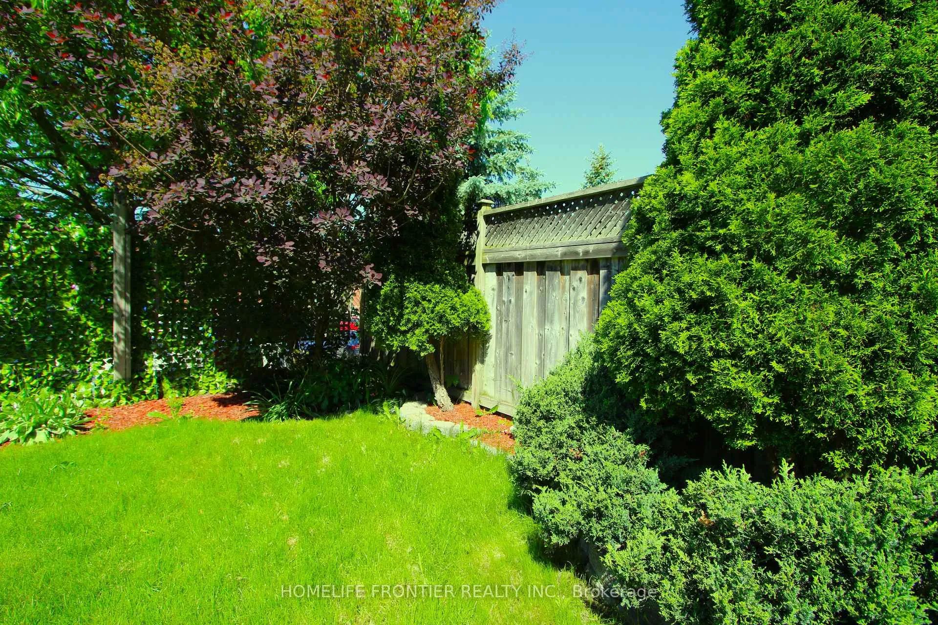 Photo 36 of 10 Delattaye Avenue, Aurora, Bayview Northeast — HOMEH