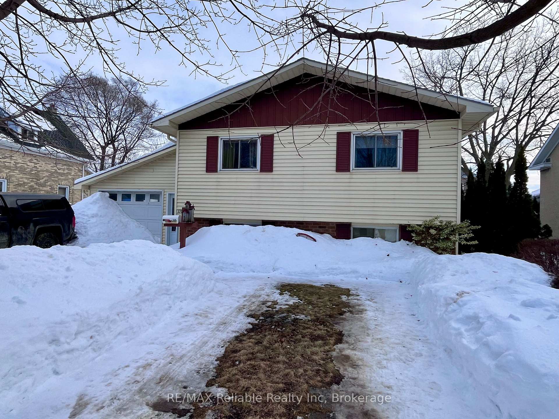 Photo 1 of 110 Brock Street, Goderich, Goderich (Town) — HOMEH