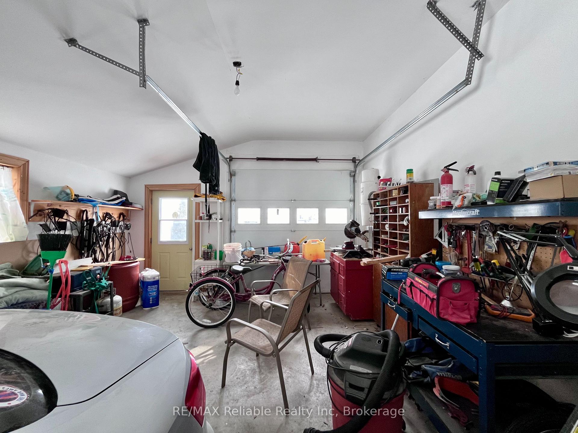 Photo 24 of 110 Brock Street, Goderich, Goderich (Town) — HOMEH
