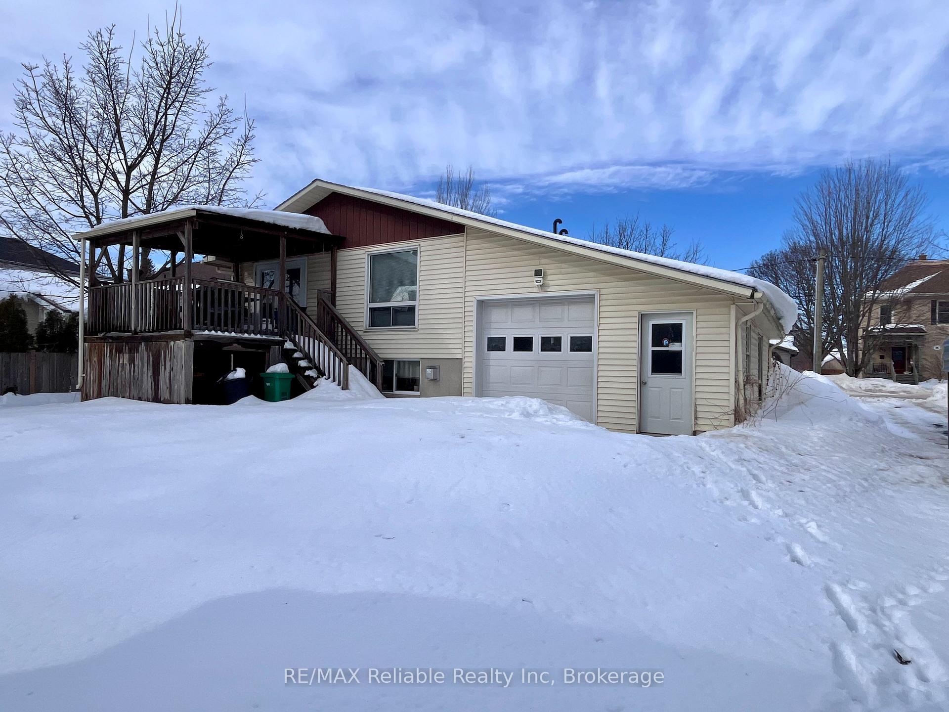 Photo 26 of 110 Brock Street, Goderich, Goderich (Town) — HOMEH