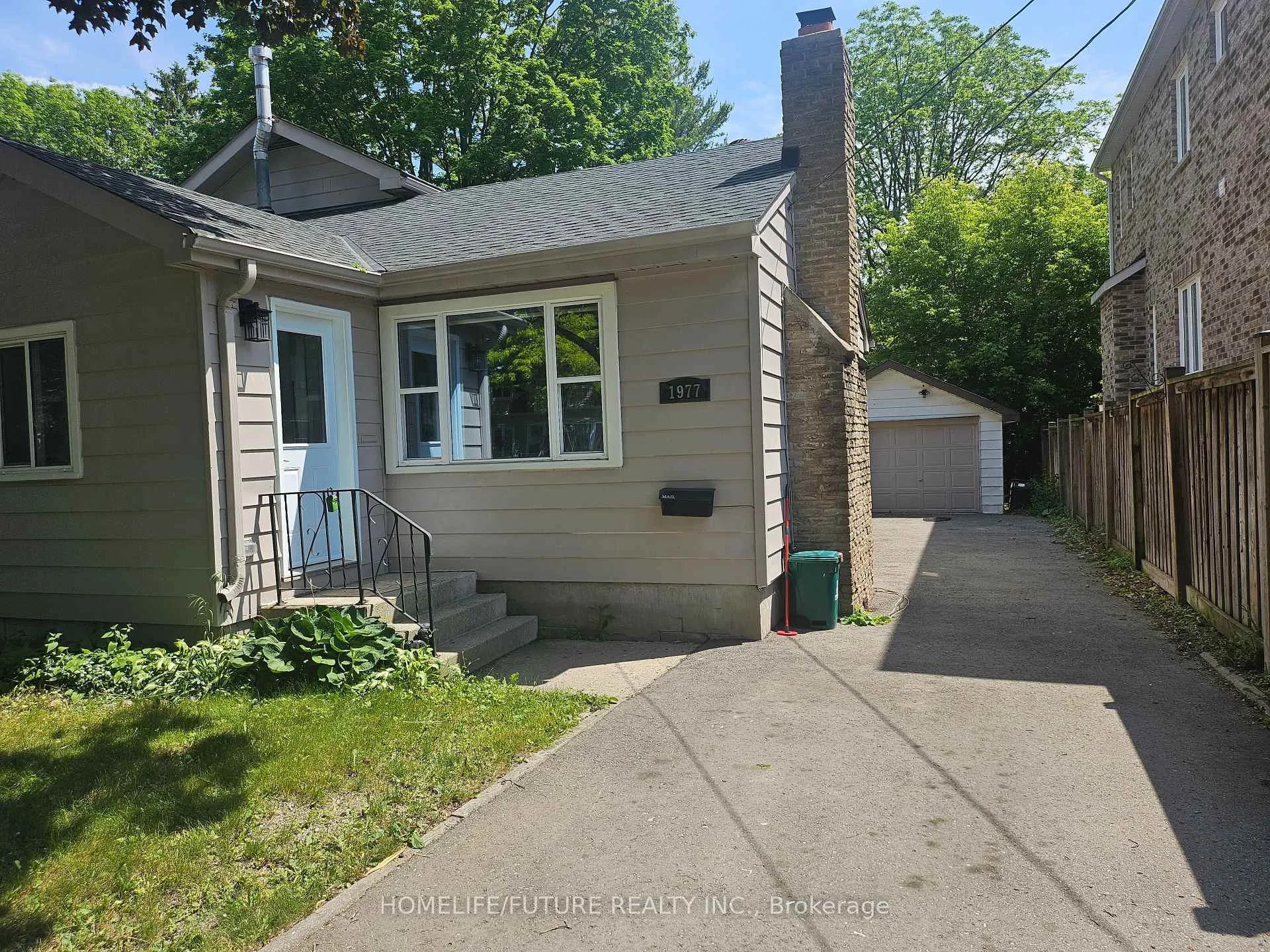 Photo 2 of 1977 Guild Road, Pickering, Village East — HOMEH