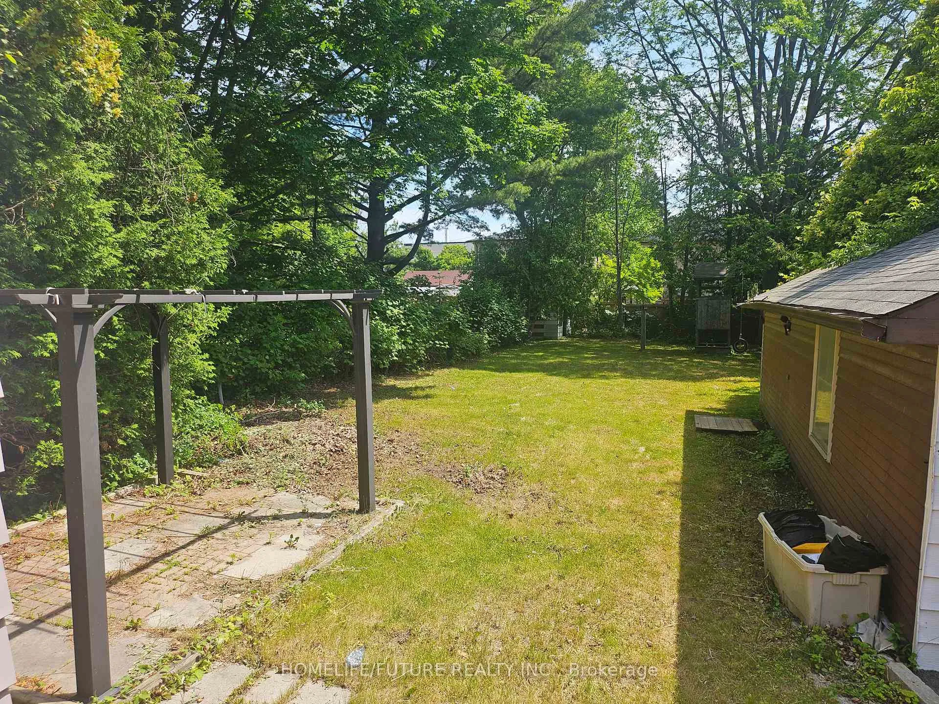 Photo 21 of 1977 Guild Road, Pickering, Village East — HOMEH