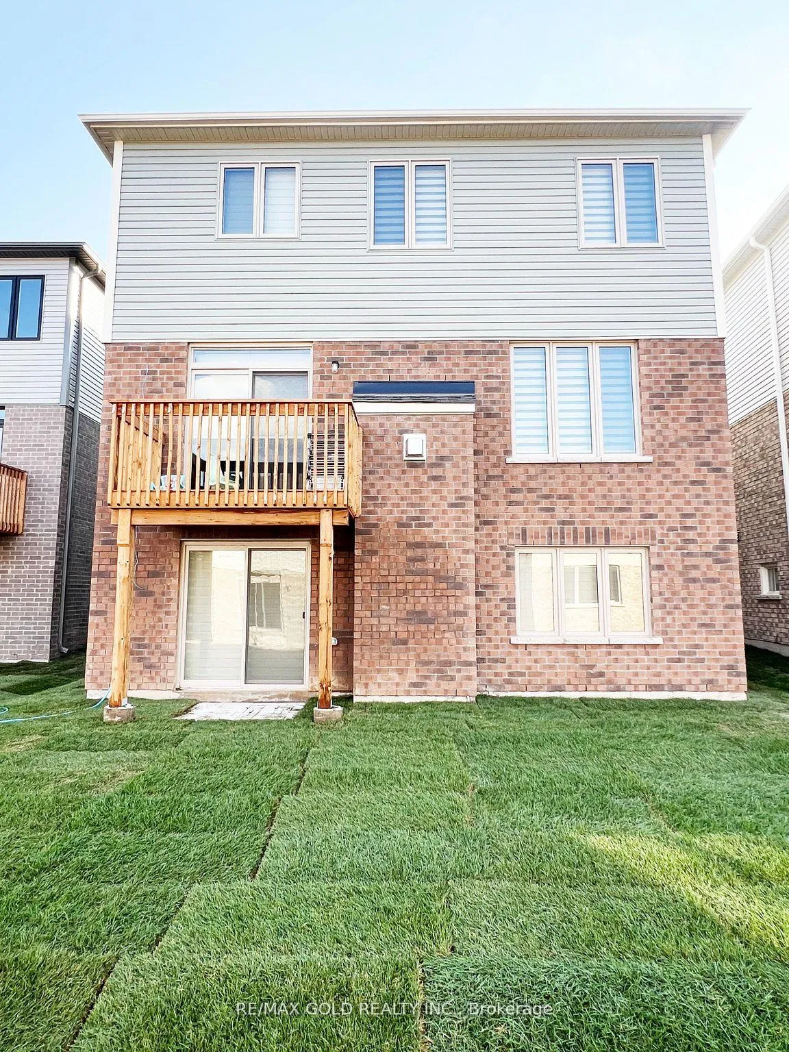 Photo 2 of 32 Ford Street, Brant, Paris — HOMEH