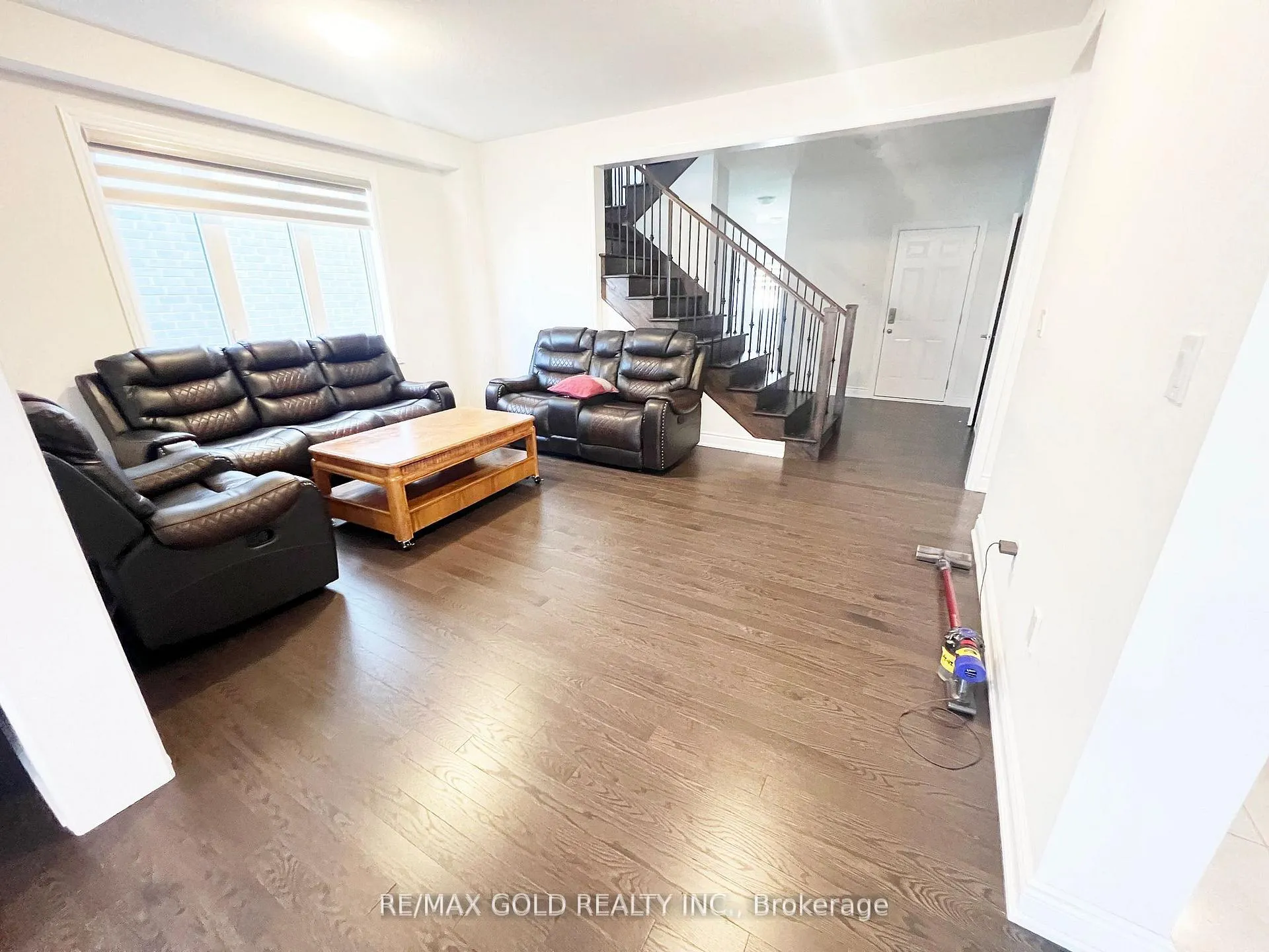 Photo 5 of 32 Ford Street, Brant, Paris — HOMEH