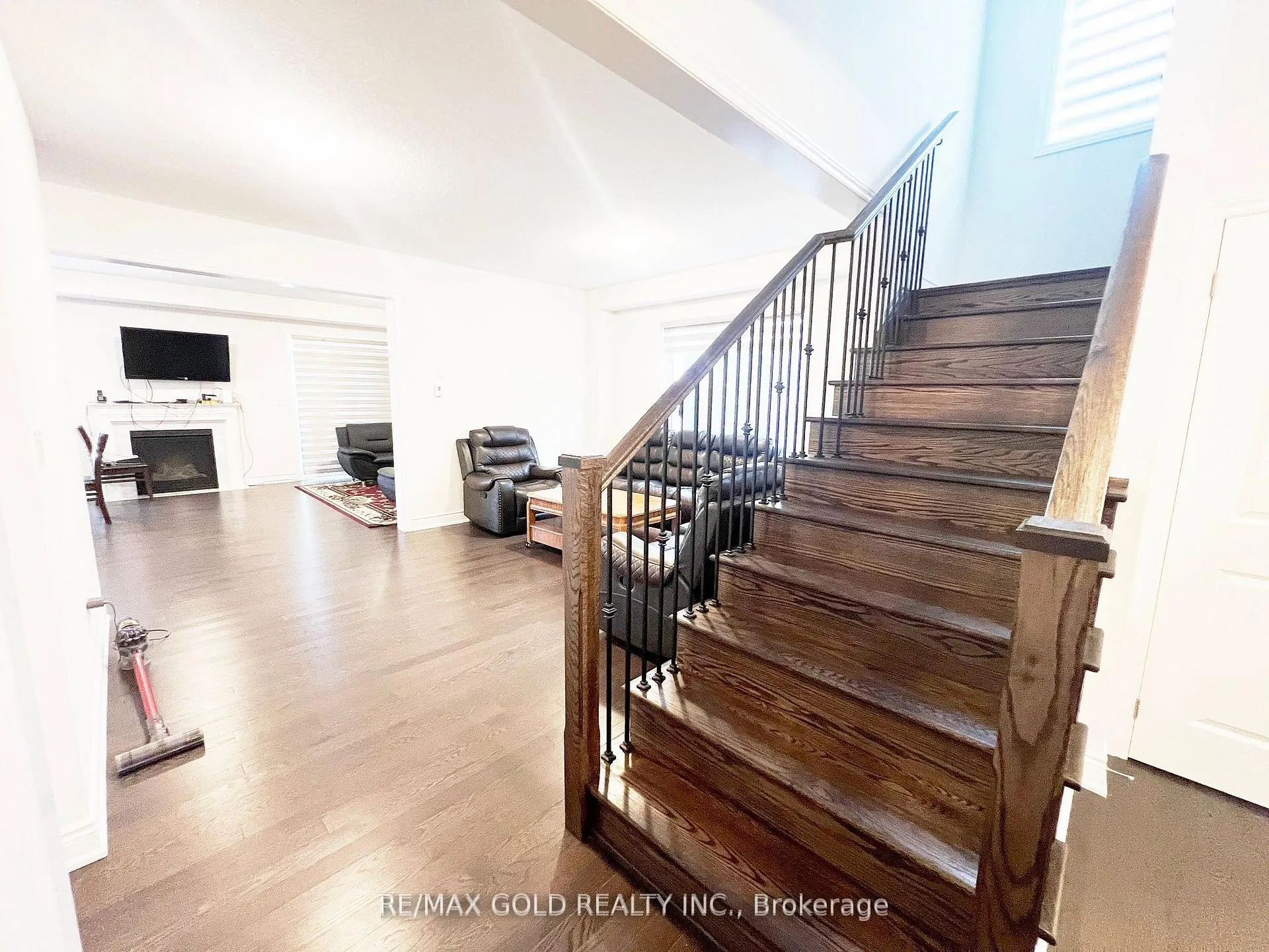 Photo 9 of 32 Ford Street, Brant, Paris — HOMEH