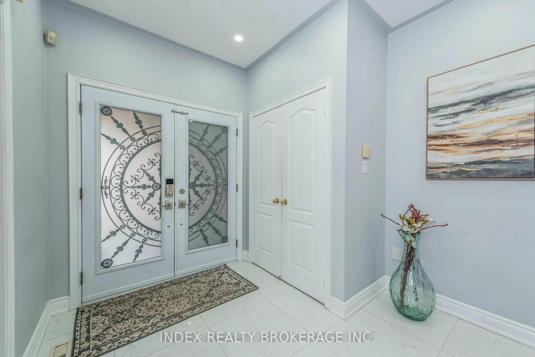Photo 4 of 54 Brasswinds Court, Vaughan, West Woodbridge — HOMEH