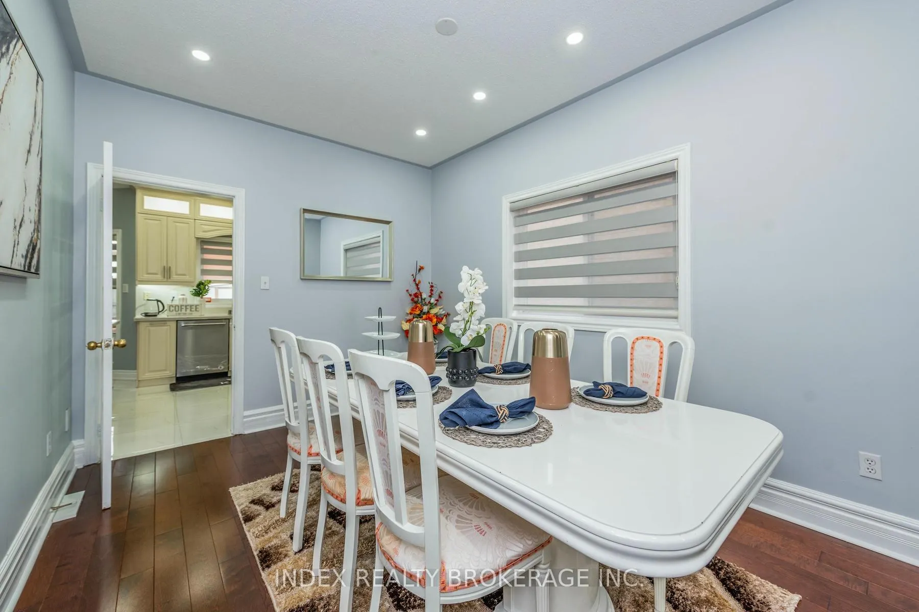 Photo 9 of 54 Brasswinds Court, Vaughan, West Woodbridge — HOMEH