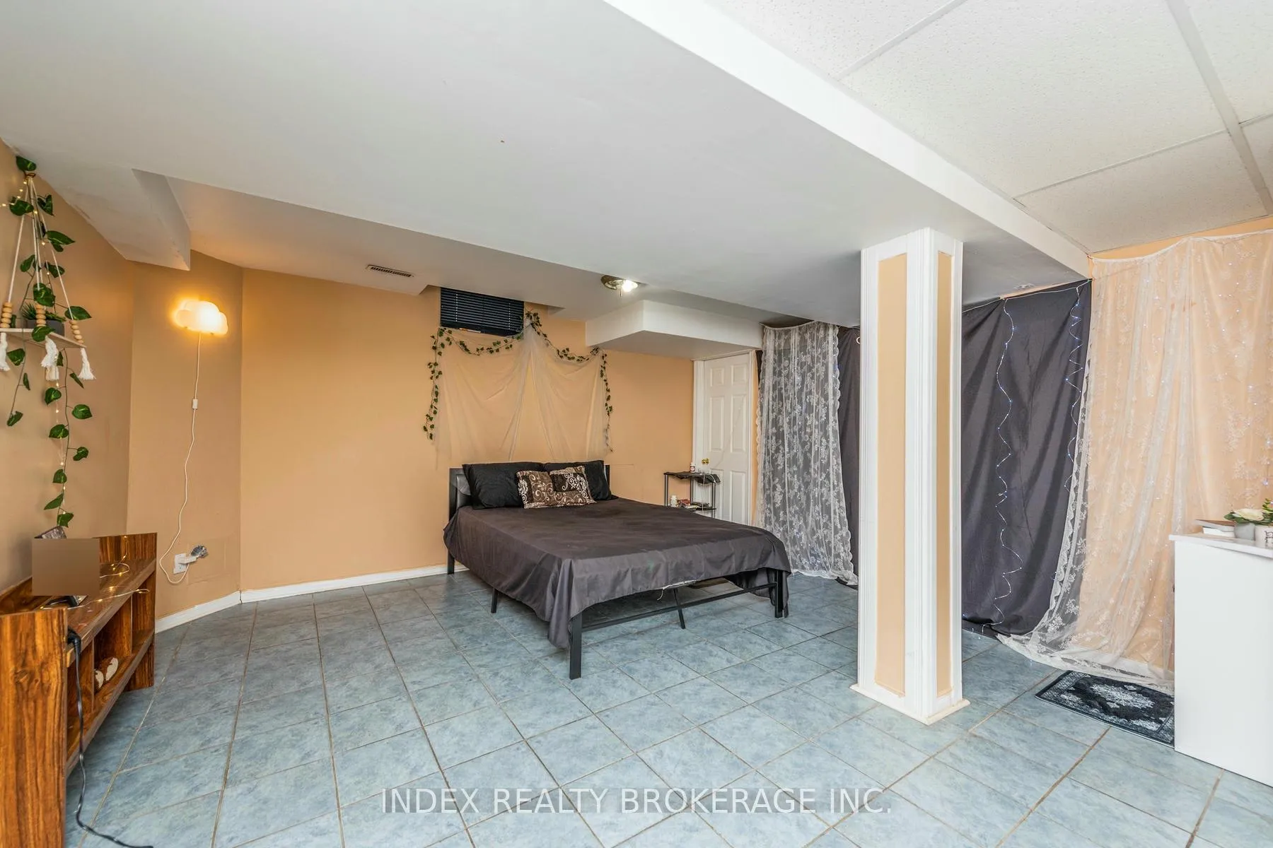Photo 35 of 54 Brasswinds Court, Vaughan, West Woodbridge — HOMEH