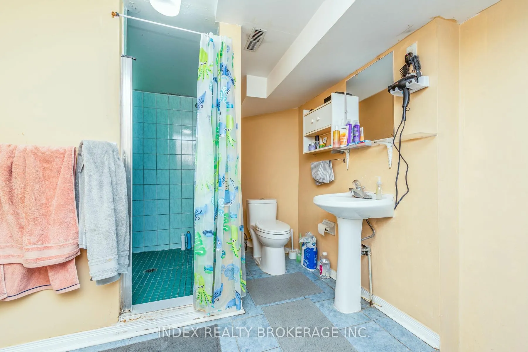 Photo 36 of 54 Brasswinds Court, Vaughan, West Woodbridge — HOMEH