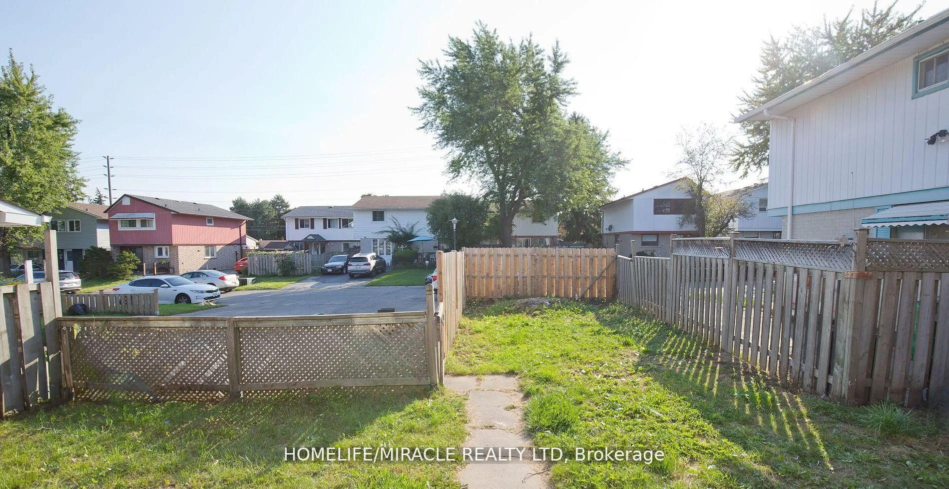 Photo 39 of 8 Hillbank Trail, Brampton, Central Park — HOMEH
