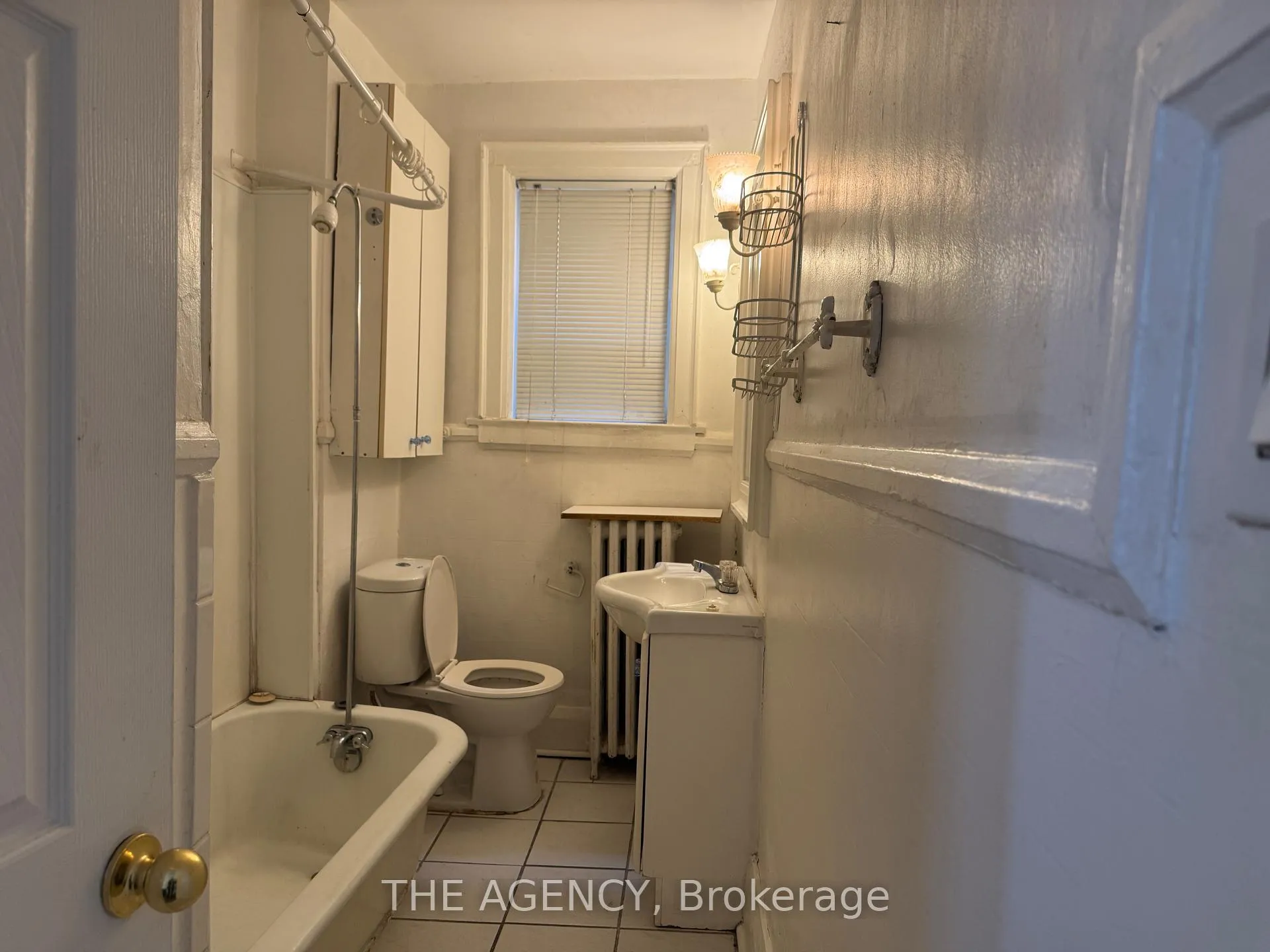 Photo 7 of Unit 19, 846/850 Broadview Avenue, Toronto, Playter Estates-Danforth — HOMEH