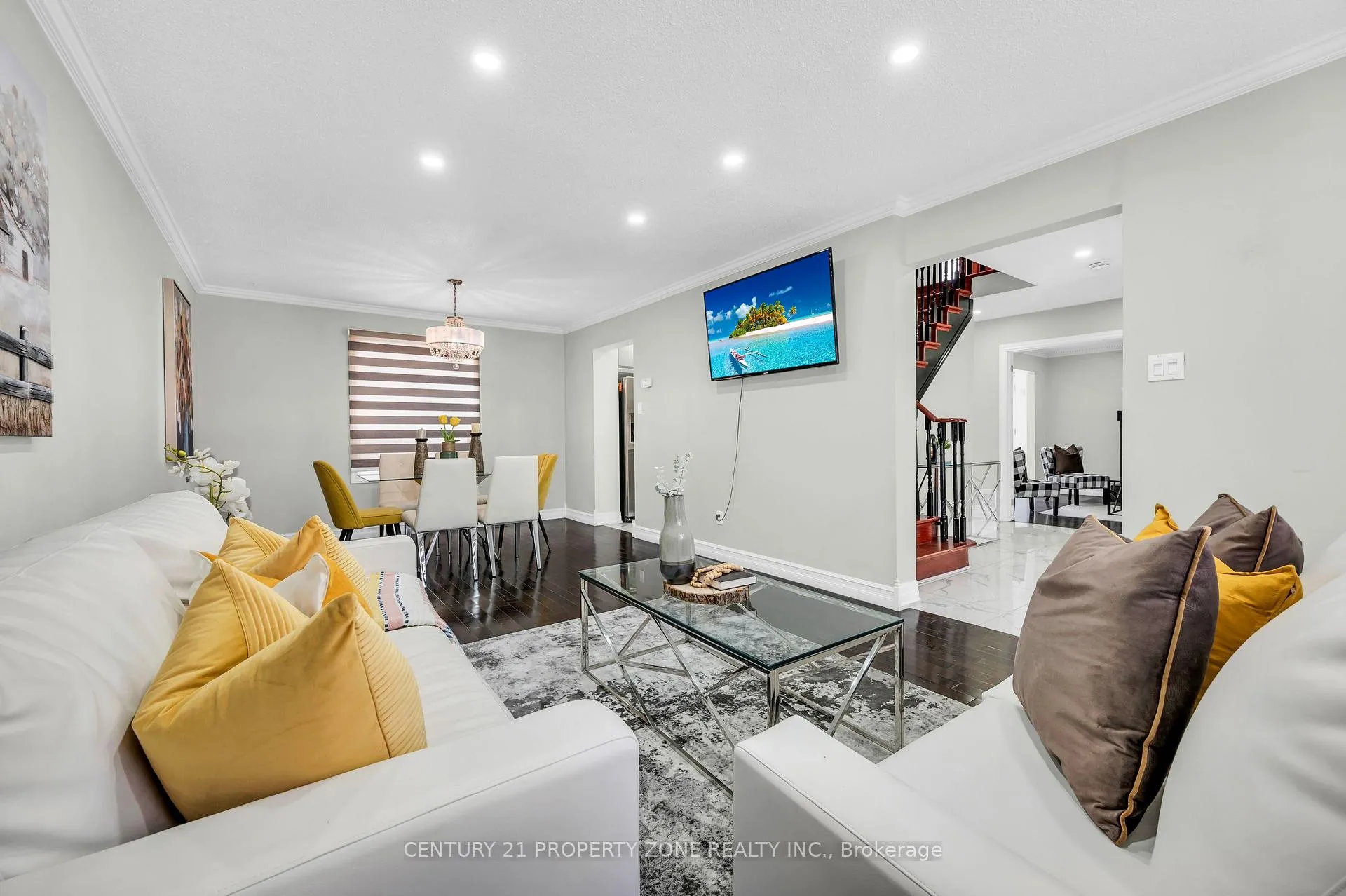 Photo 10 of 11 Corona Gate, Brampton, Brampton South — HOMEH