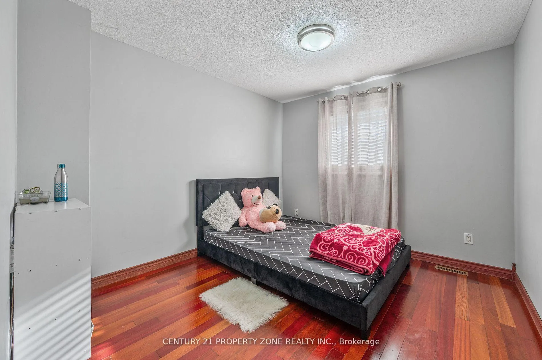 Photo 23 of 11 Corona Gate, Brampton, Brampton South — HOMEH