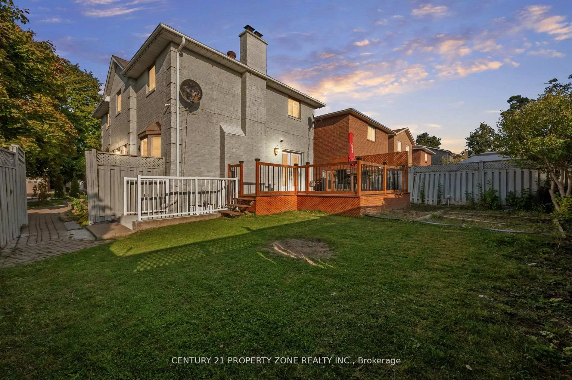 Photo 38 of 11 Corona Gate, Brampton, Brampton South — HOMEH