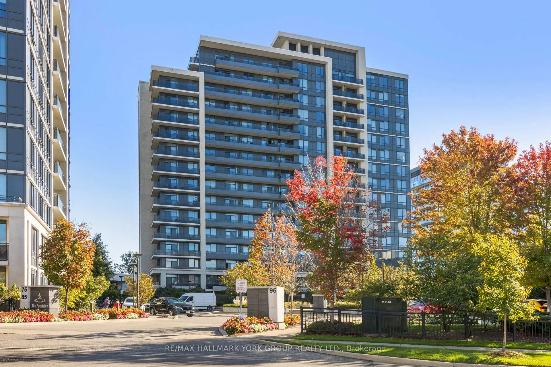 Photo 3 of Unit 602, 85 North Park Road, Vaughan, Beverley Glen — HOMEH