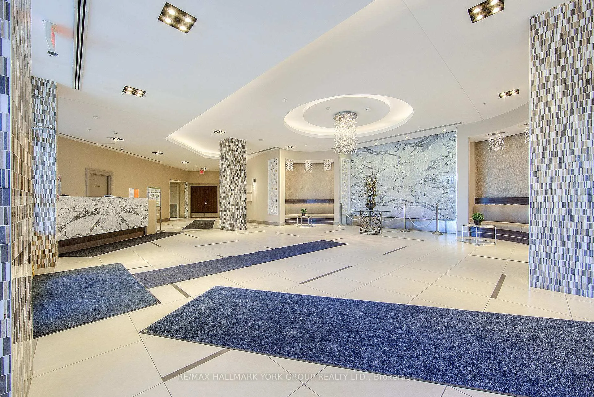 Photo 5 of Unit 602, 85 North Park Road, Vaughan, Beverley Glen — HOMEH