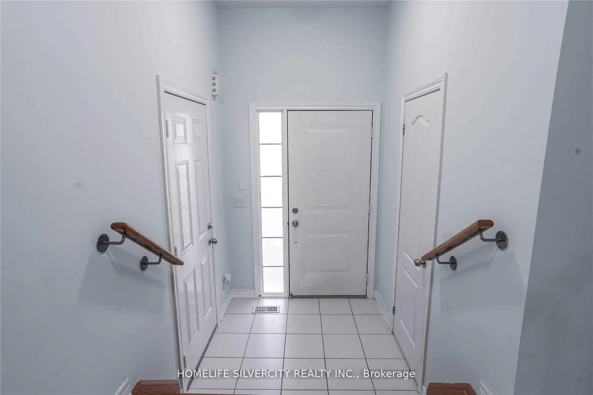 Photo 2 of 2350 Steeplechase Street, Oshawa, Windfields — HOMEH