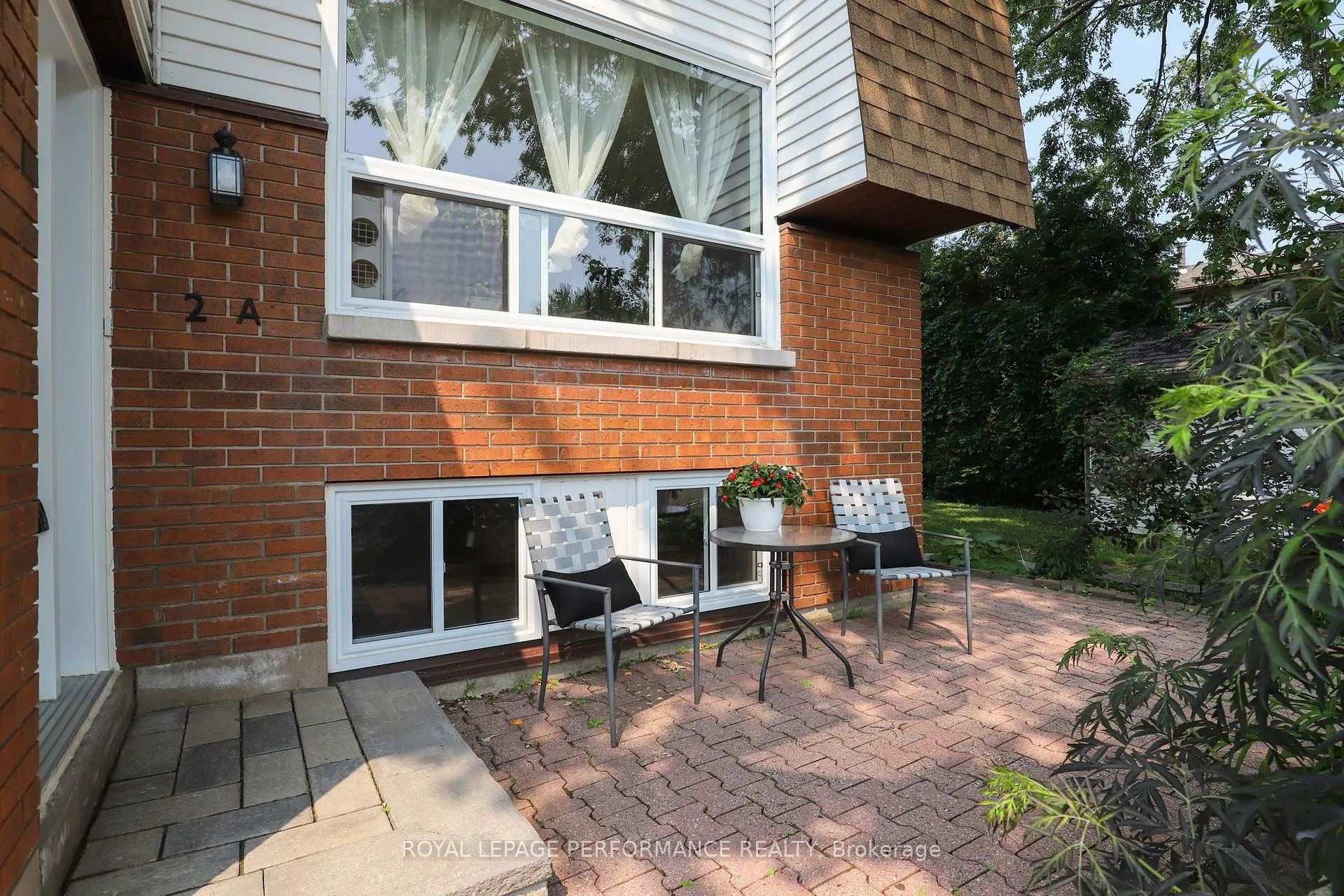 Photo 3 of Unit A, 2 Lovell Lane, Ottawa, Westcliffe Estates — HOMEH