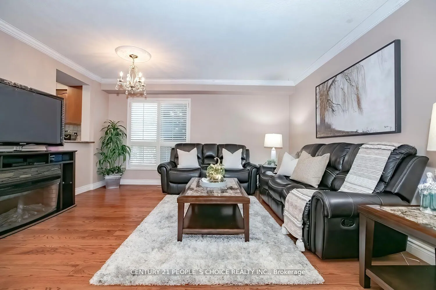 Photo 8 of 61 Mullis Crescent, Brampton, Fletcher's West — HOMEH